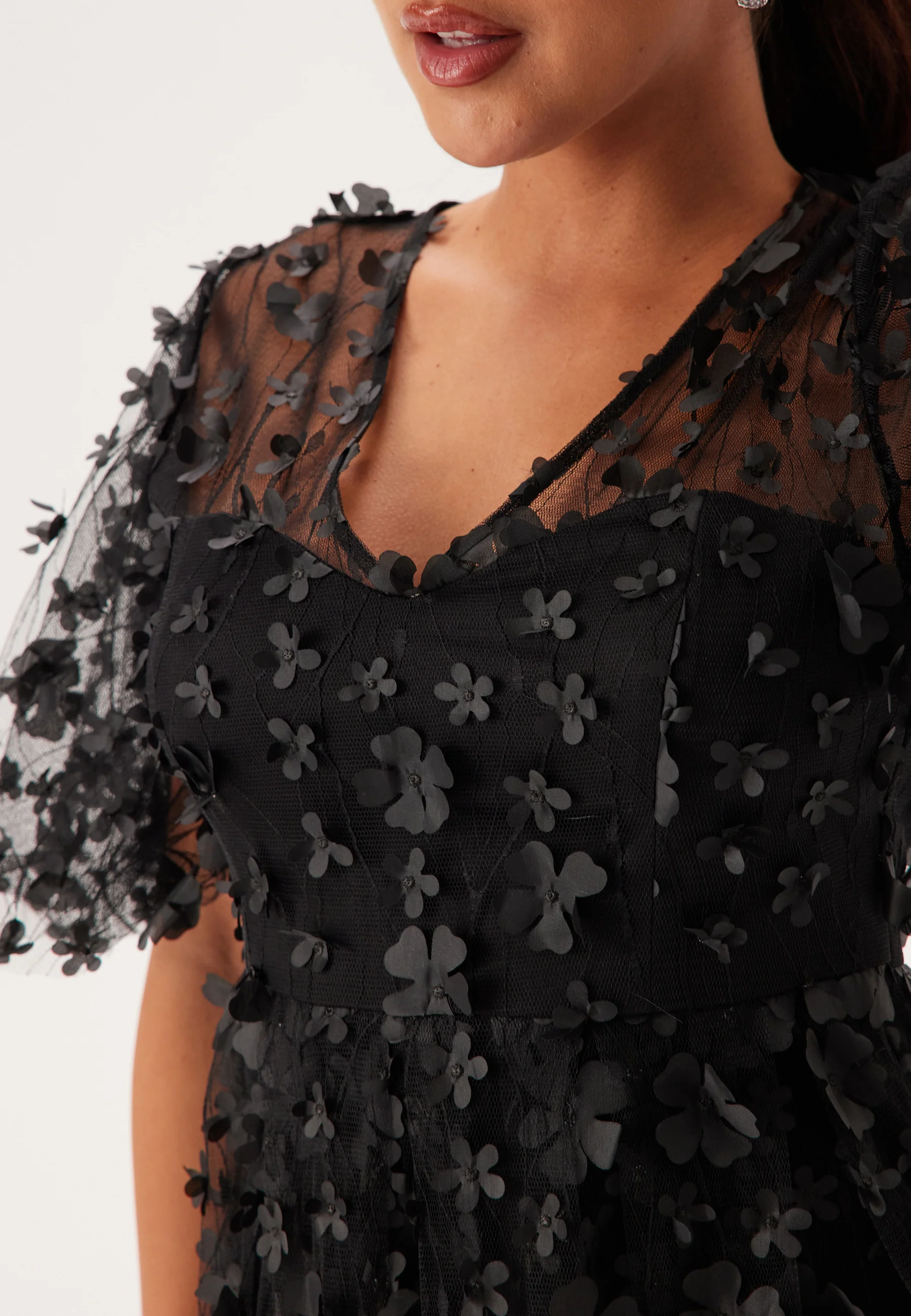 3D Floral Butterfly Sleeve Dress - Image 4