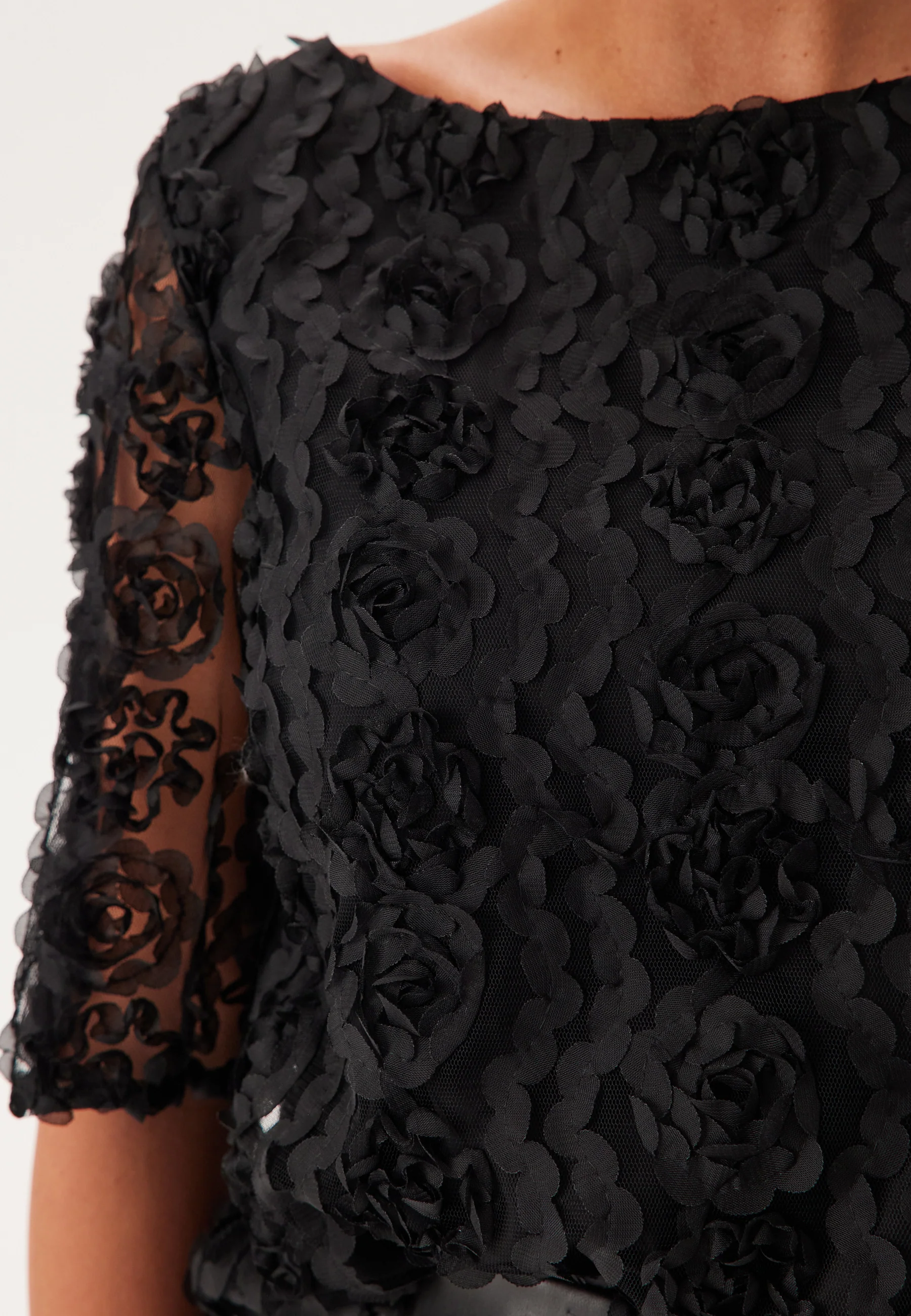 3D Flower Short Sleeve Blouse - Image 4
