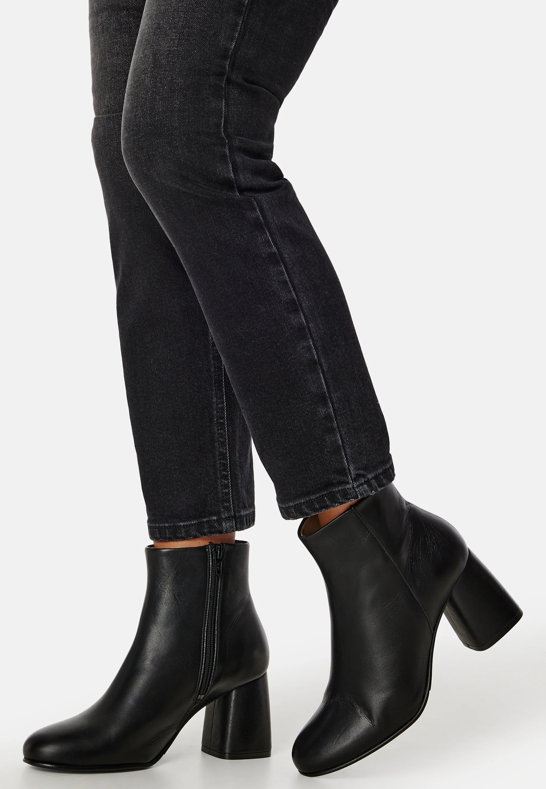 Alva Leather Boot