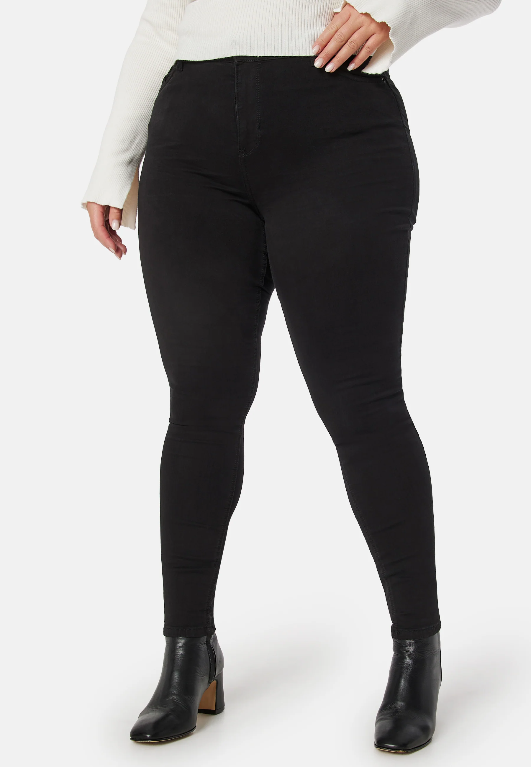 Amy Push Up Jeans - Image 2