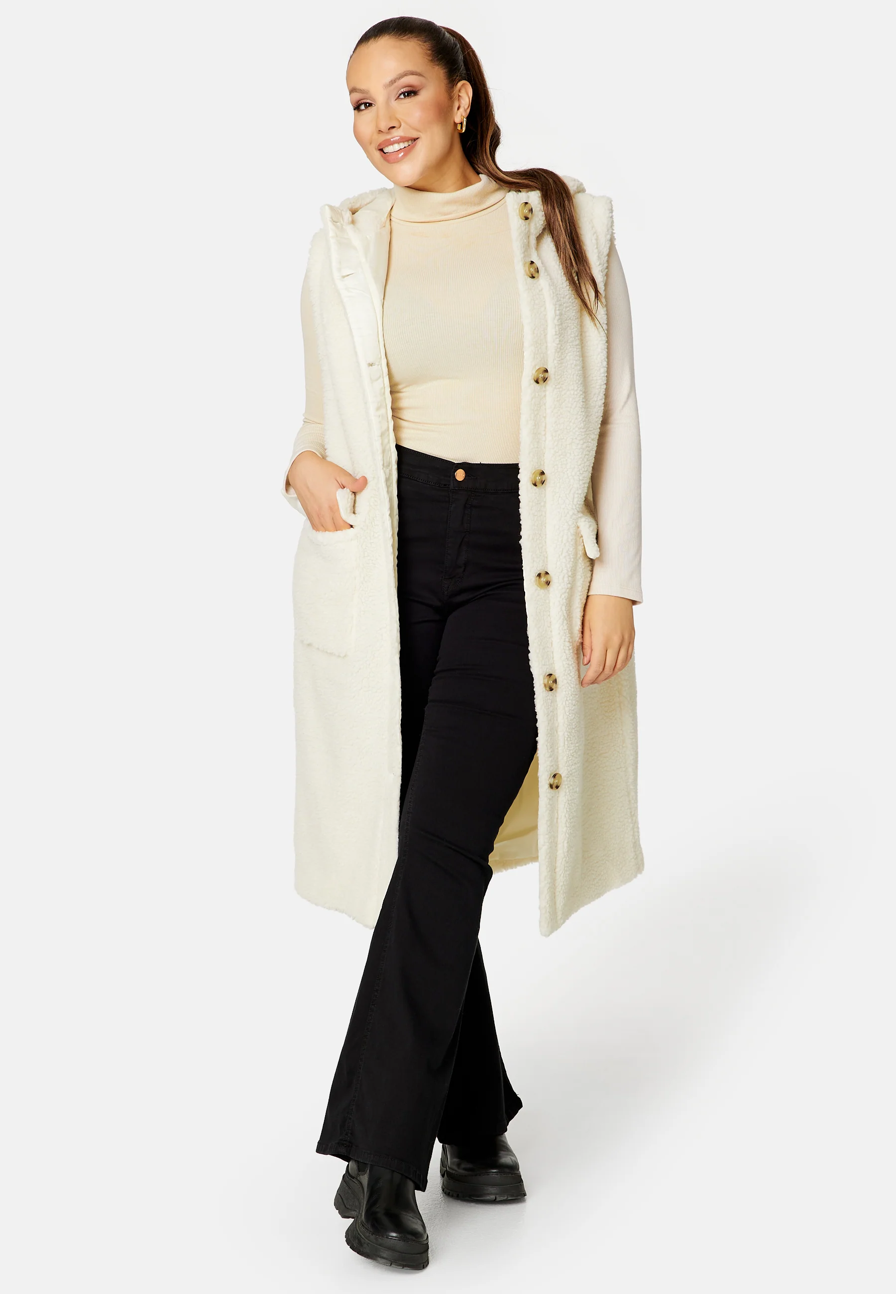Annie Teddy Vest - Image 5