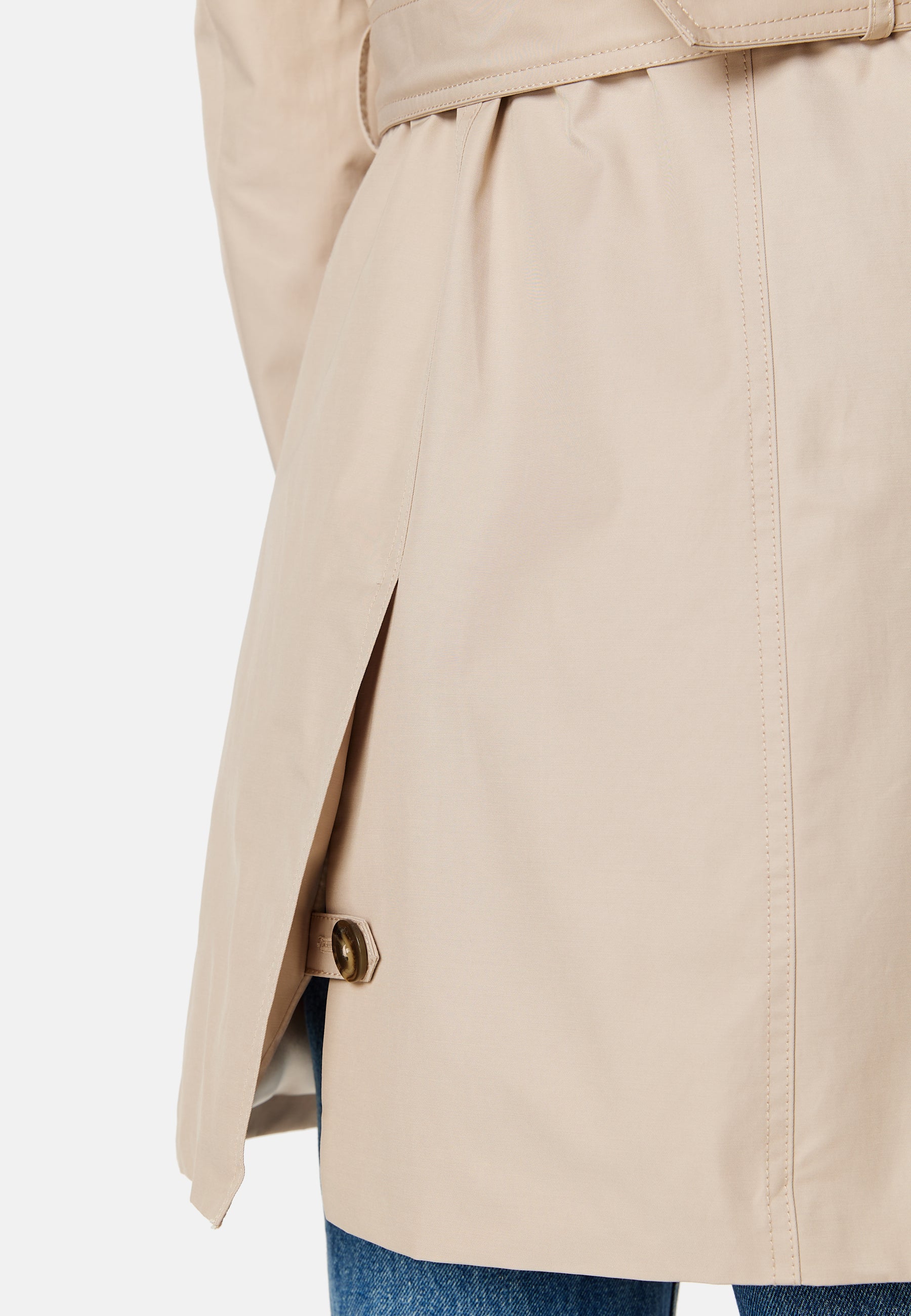 Annie Trenchcoat - Image 6