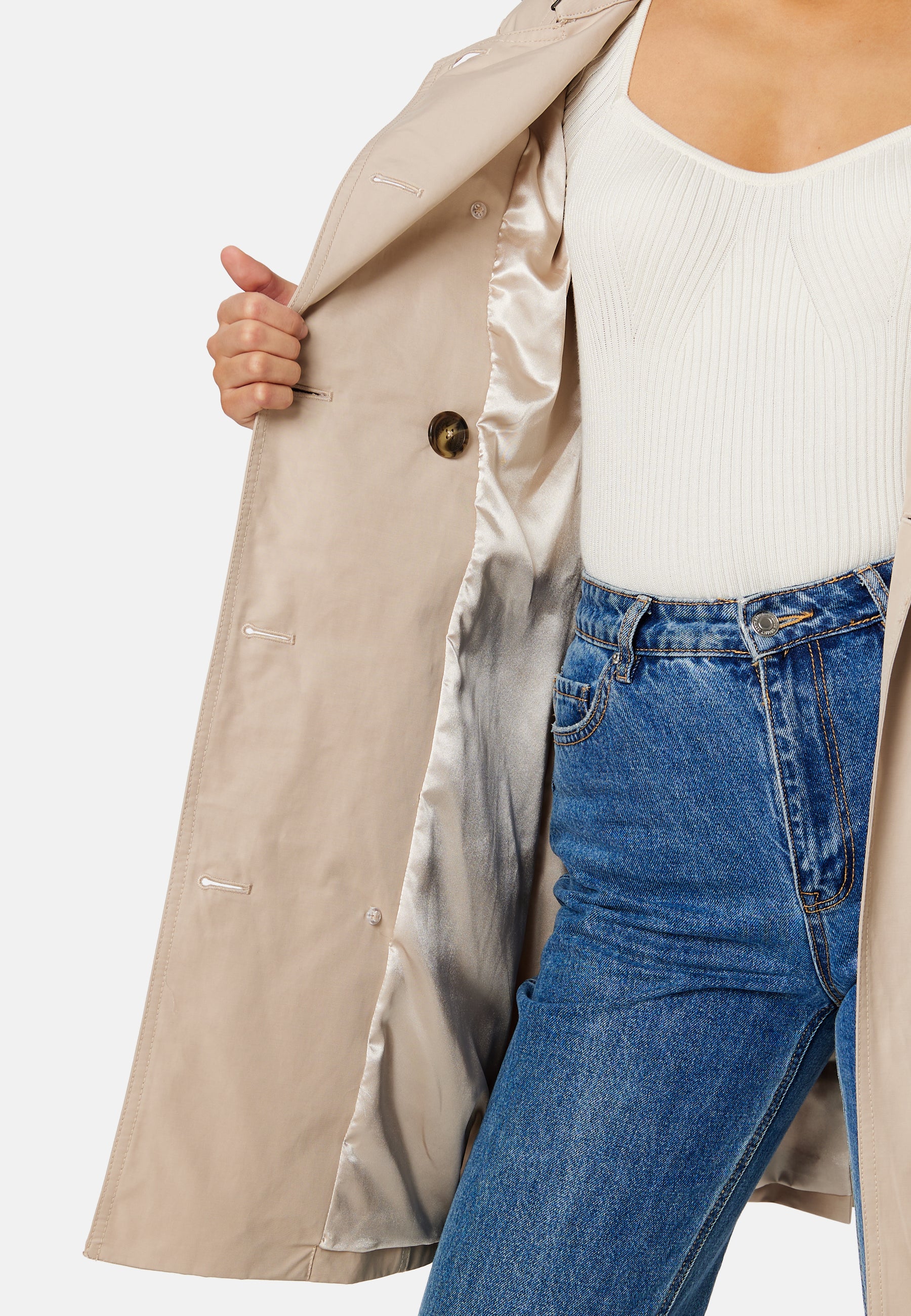 Annie Trenchcoat - Image 8