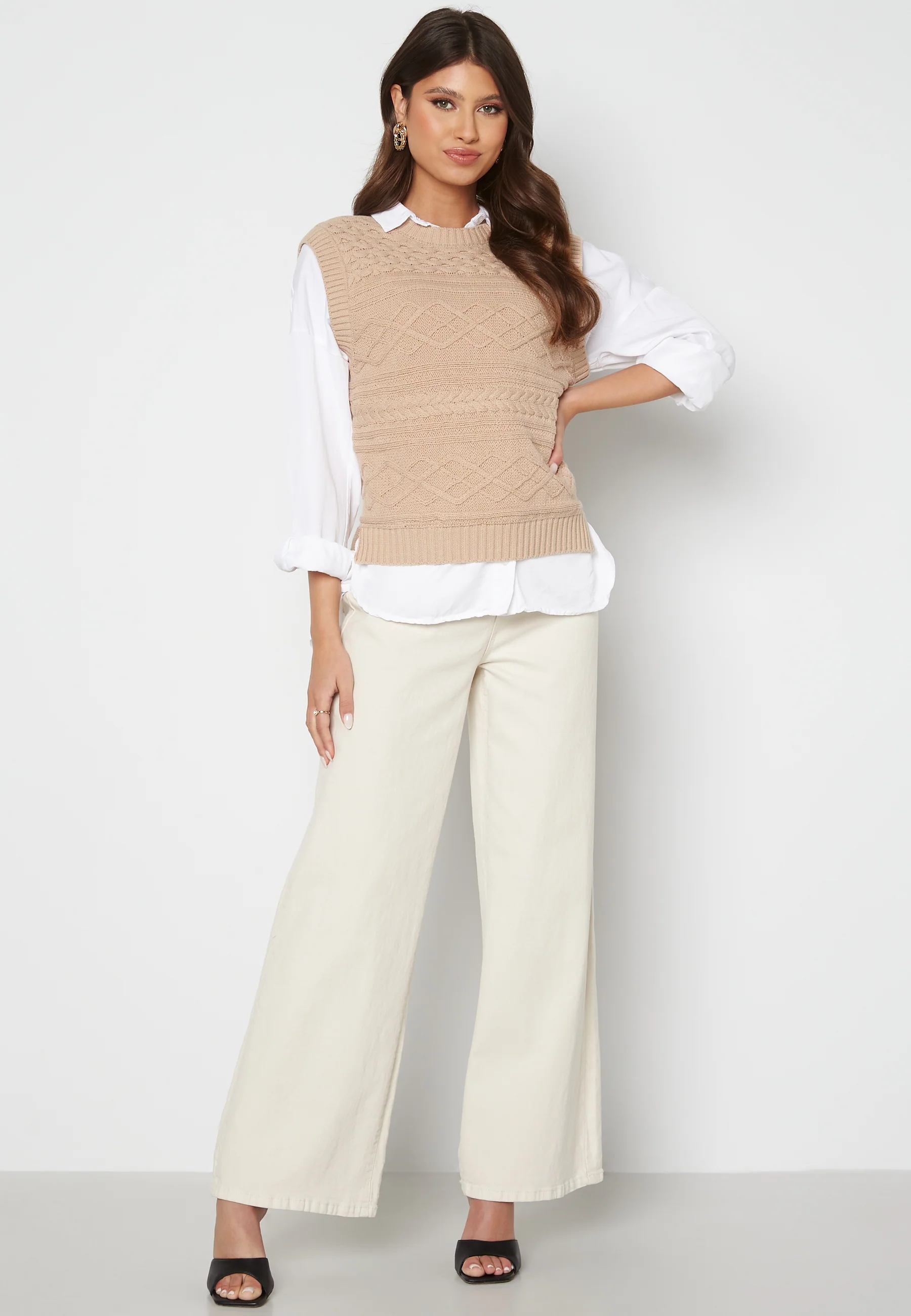 Ariana knitted vest - Image 2