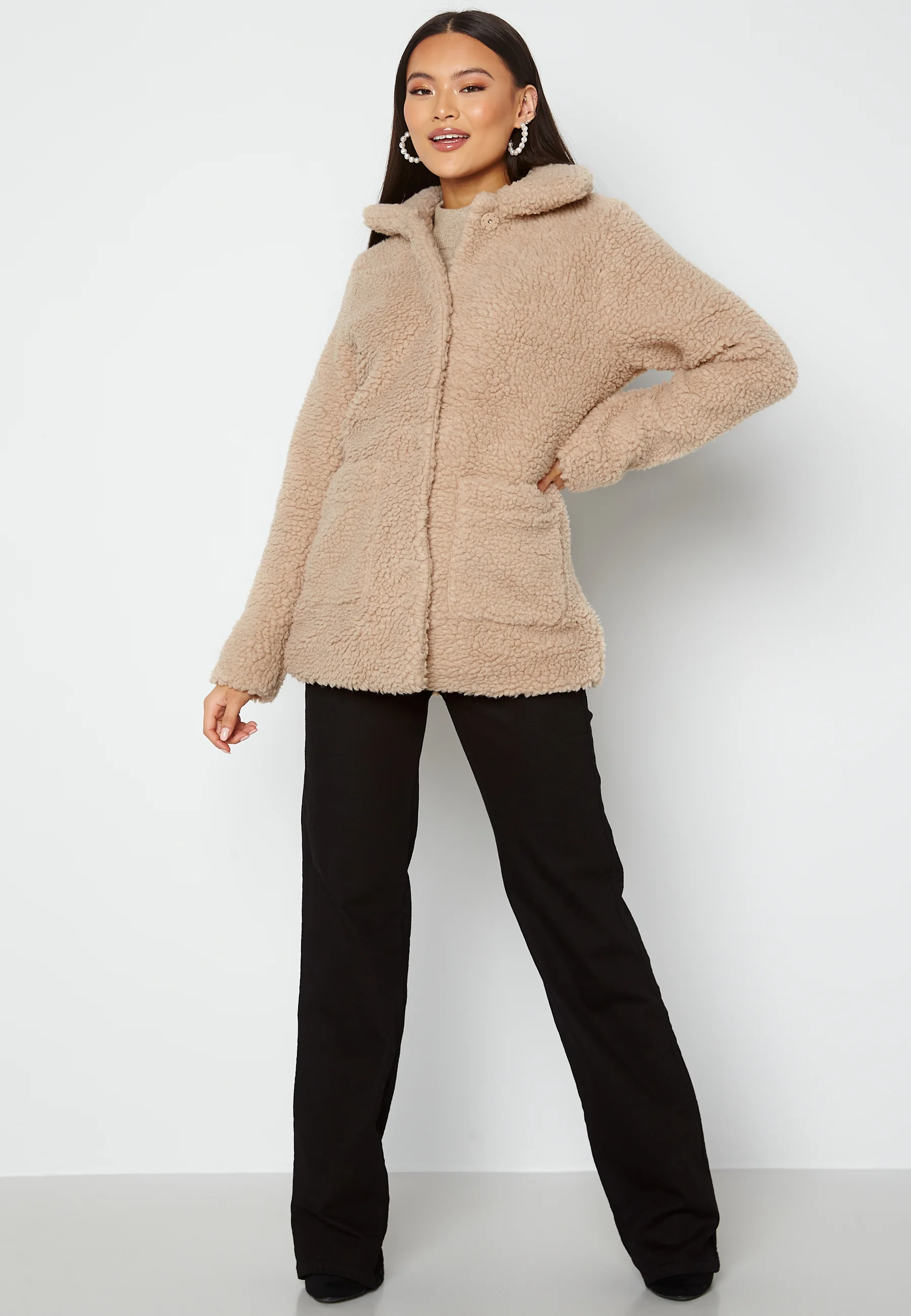 Aurelia Sherpa Jacket - Image 2