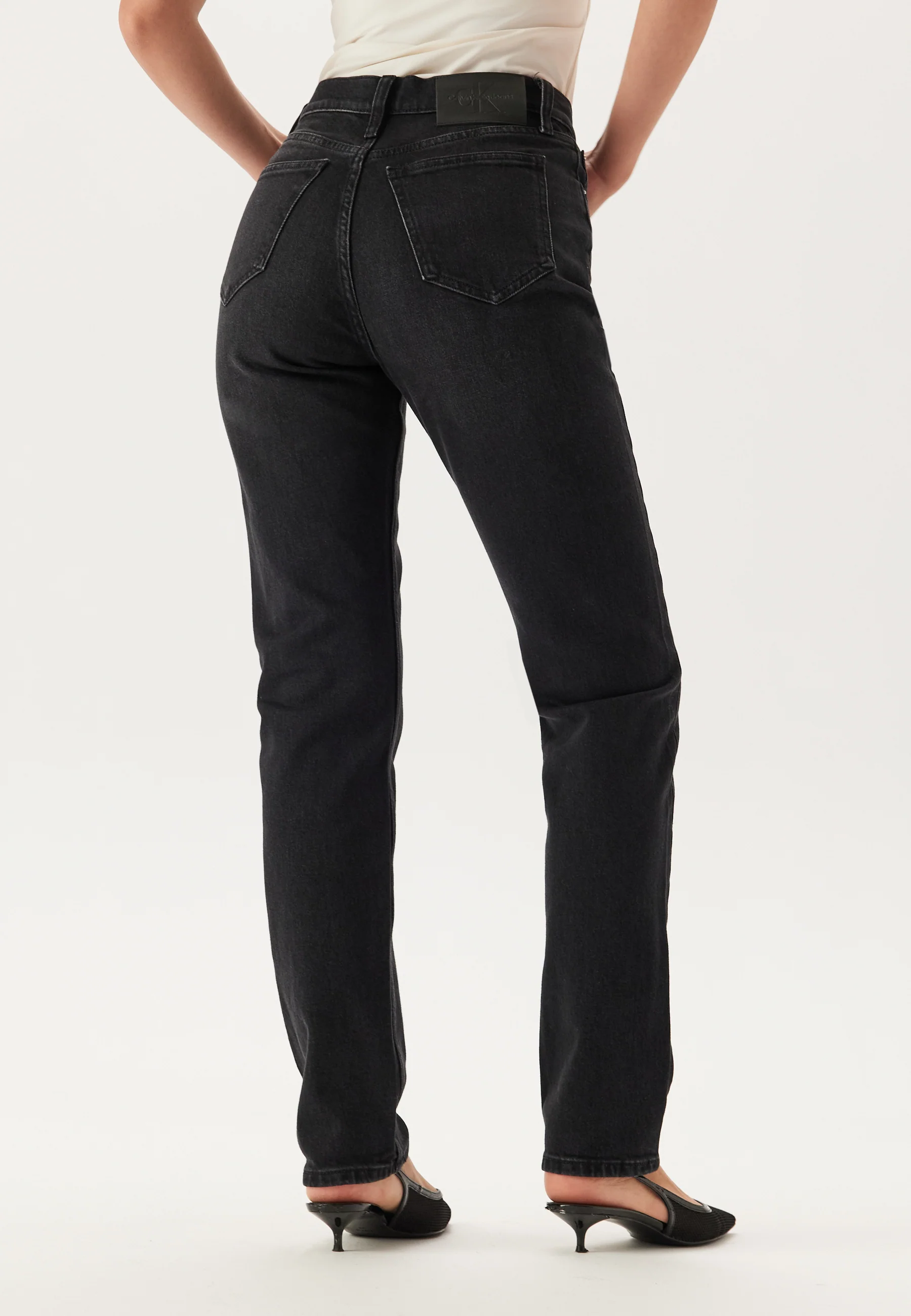 Authentic Slim Straight