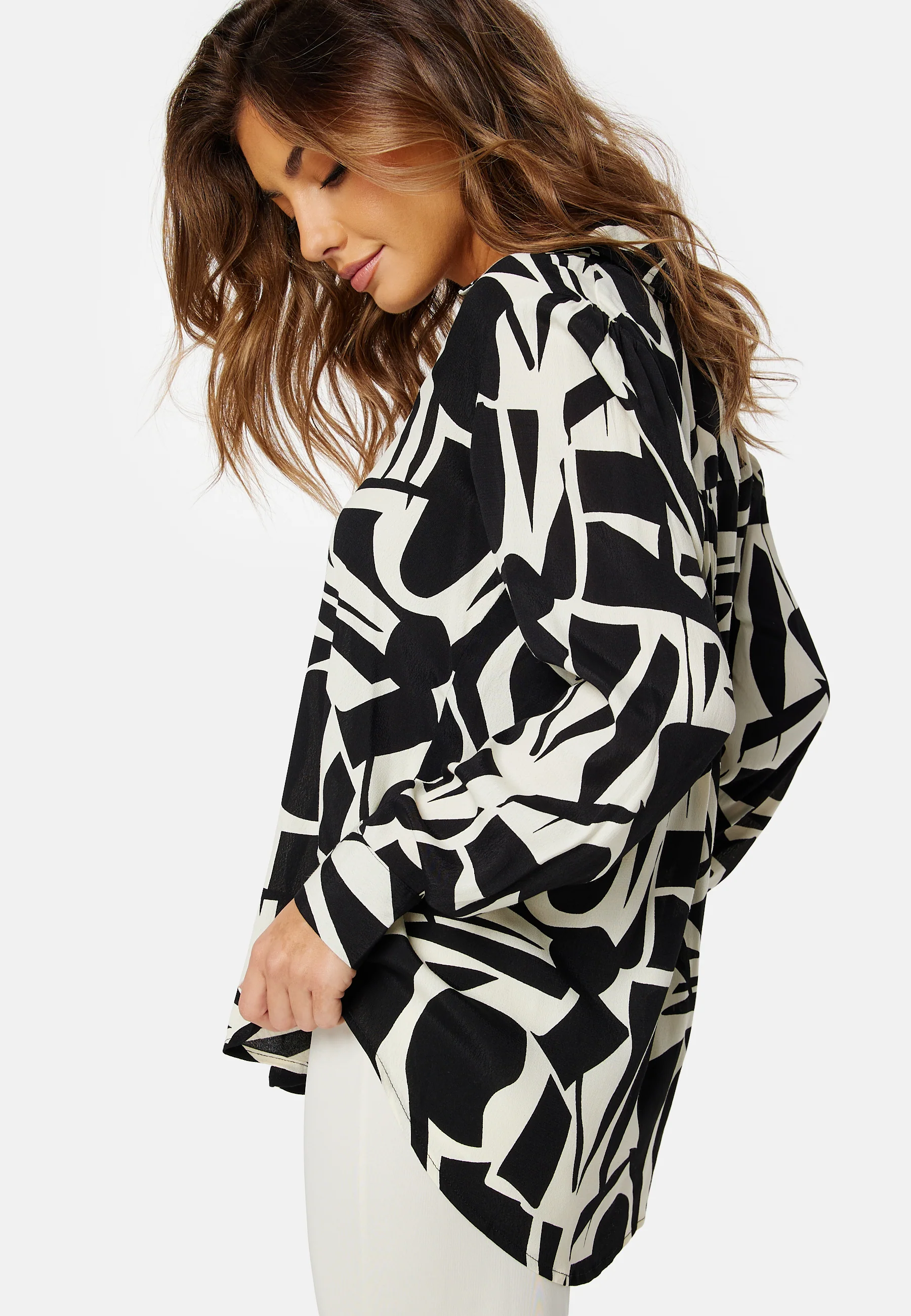 Ava L/S Oversized Shirt - Image 2