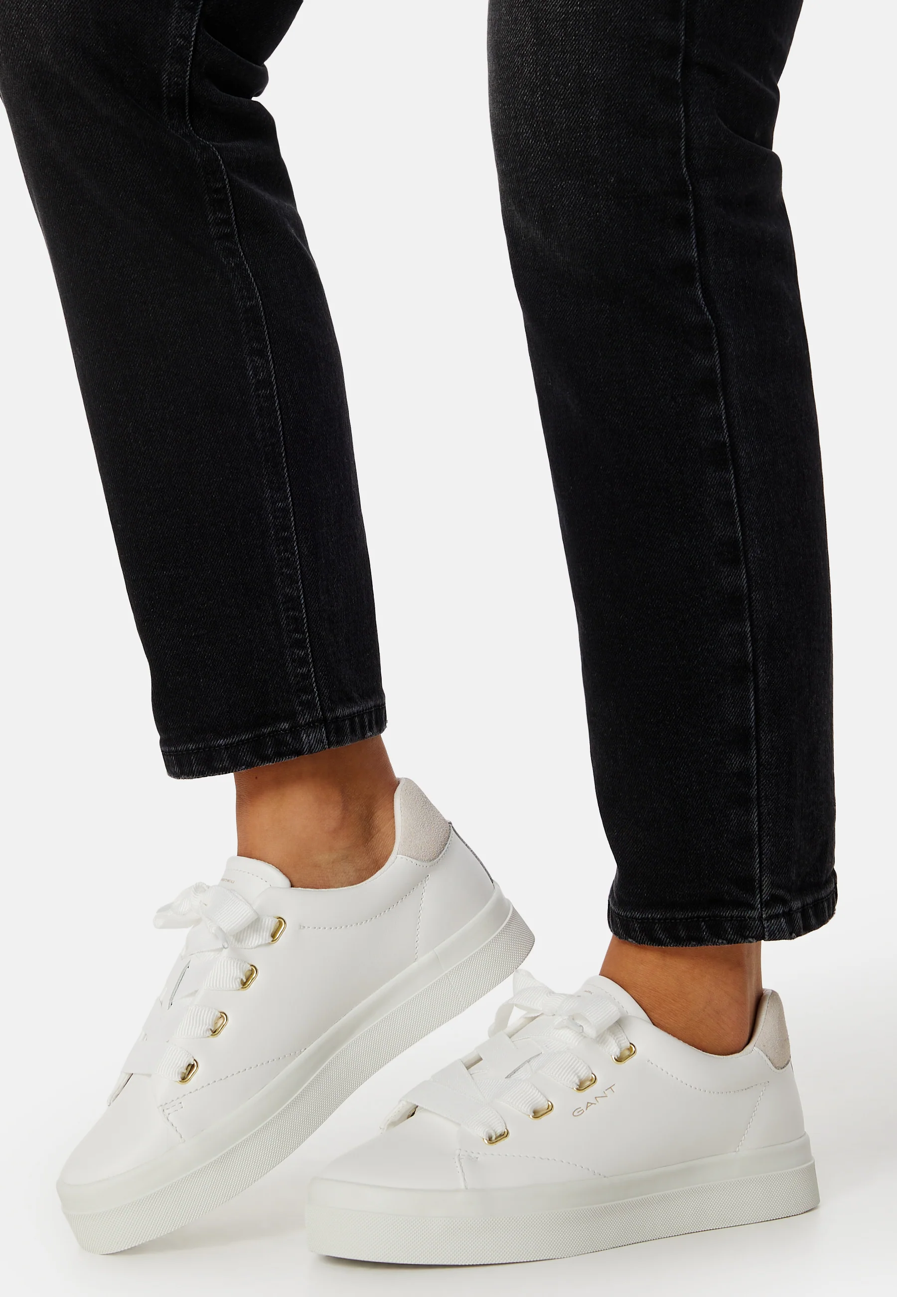 Avona Sneaker