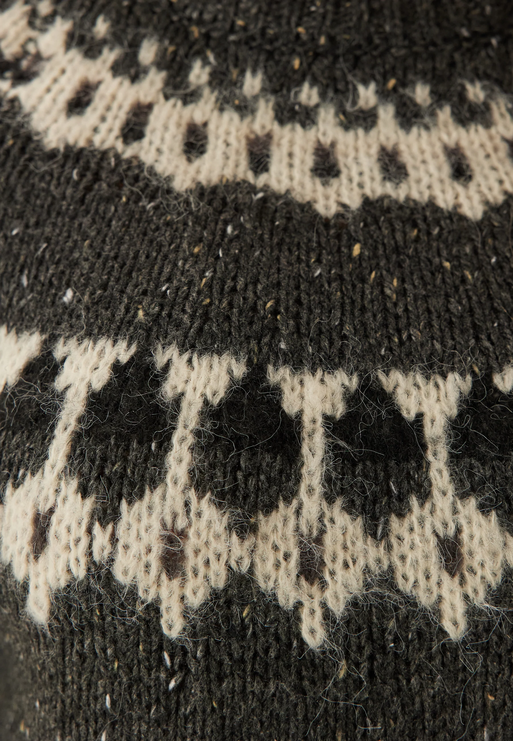 Awtillie Ls O-neck Knit - Image 4