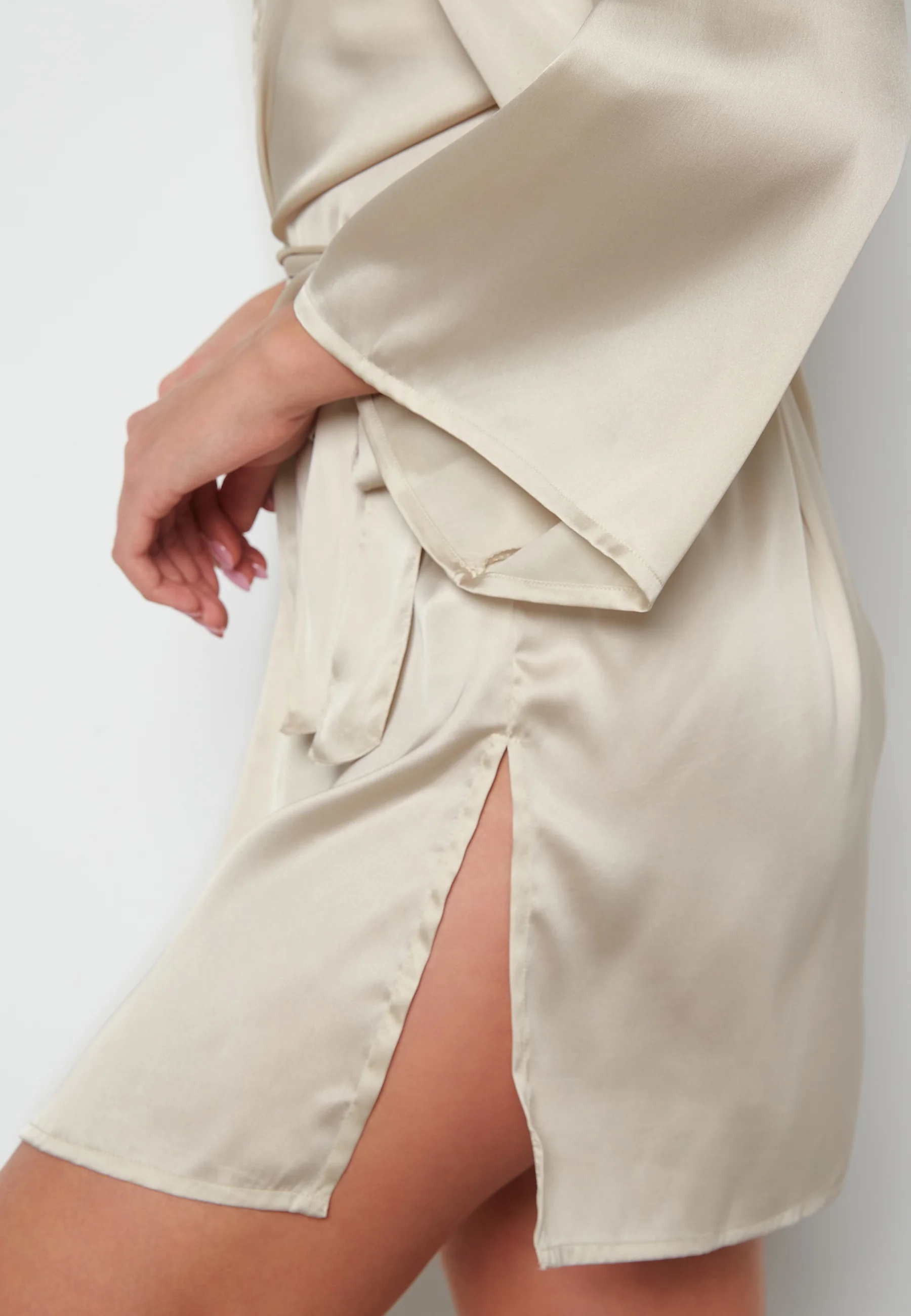 Aylin Robe - Image 4