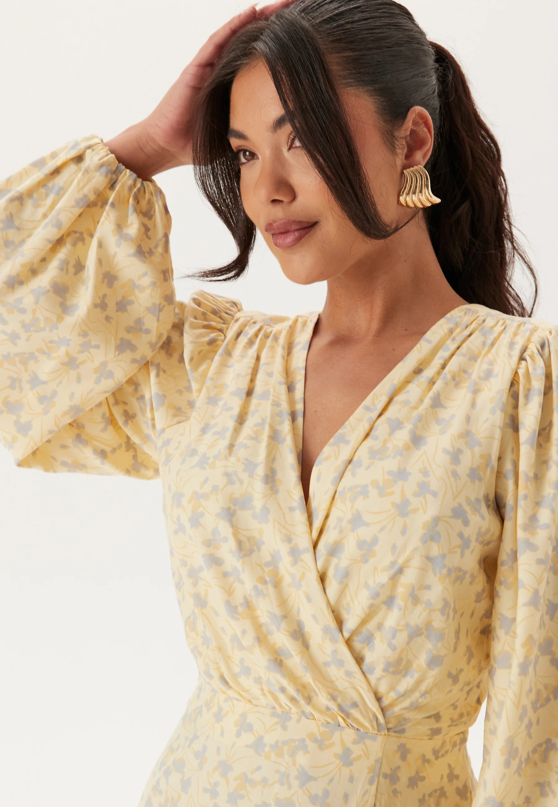 Balloon Sleeve Wrap Gown - Image 4