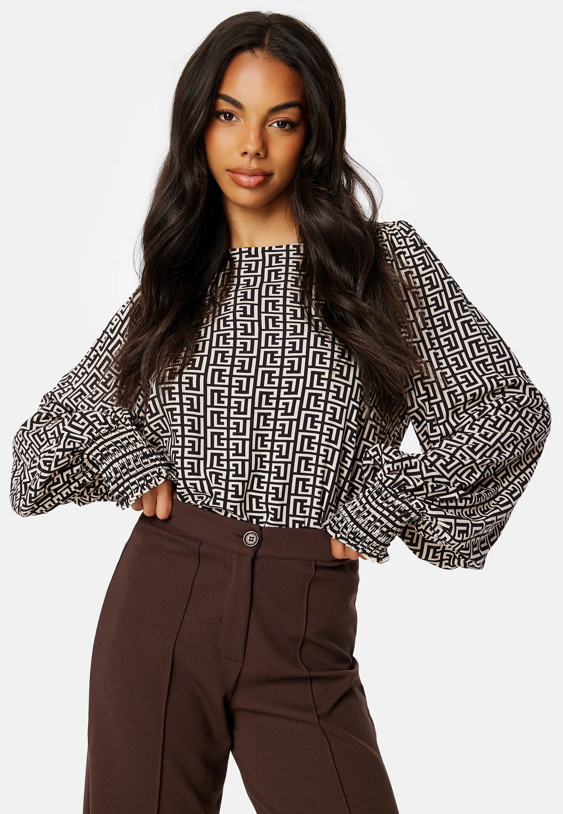 Bana L/S Smock Sleeve Top - Image 2