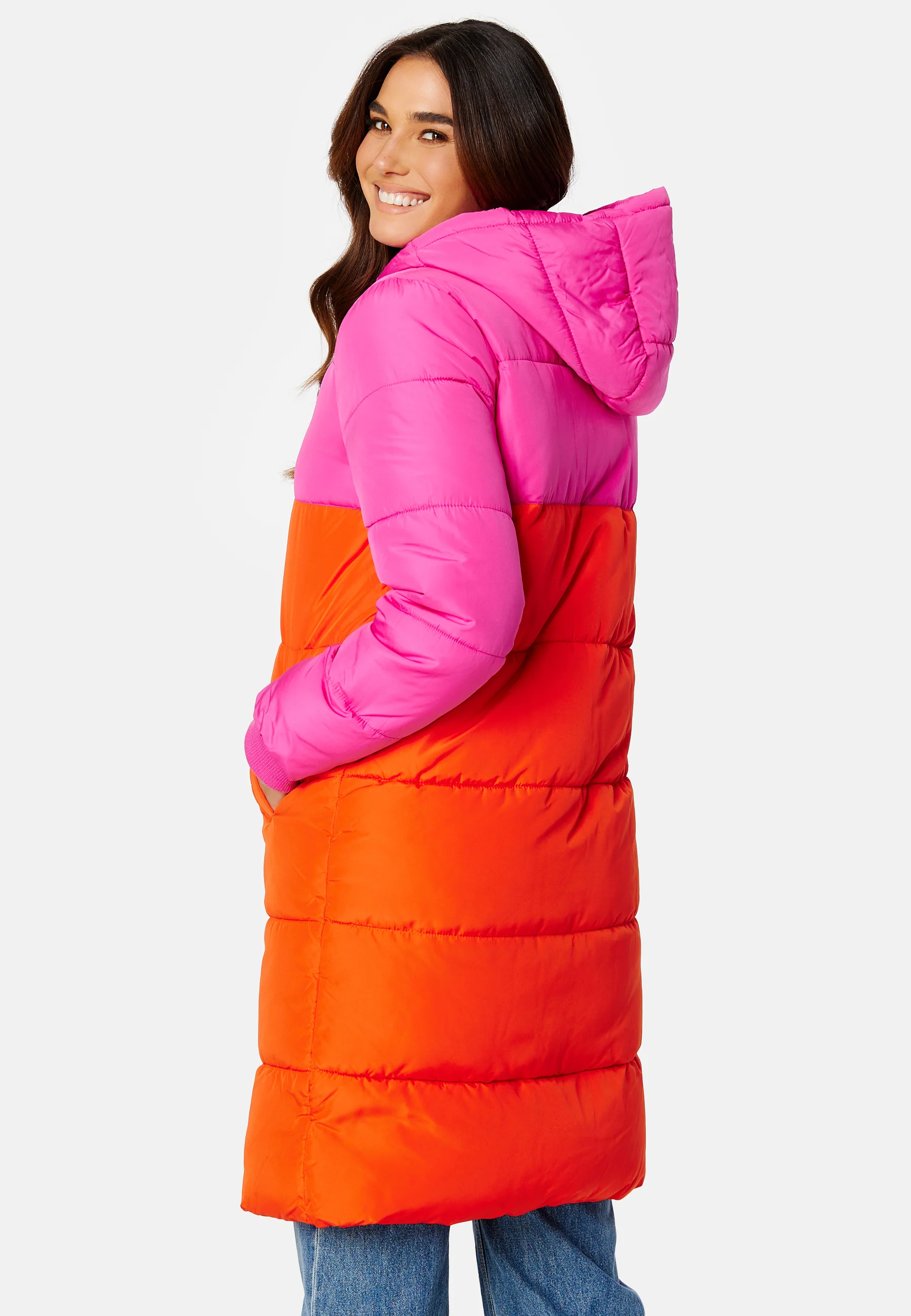 Bee Blocked Long Puffer - Image 3