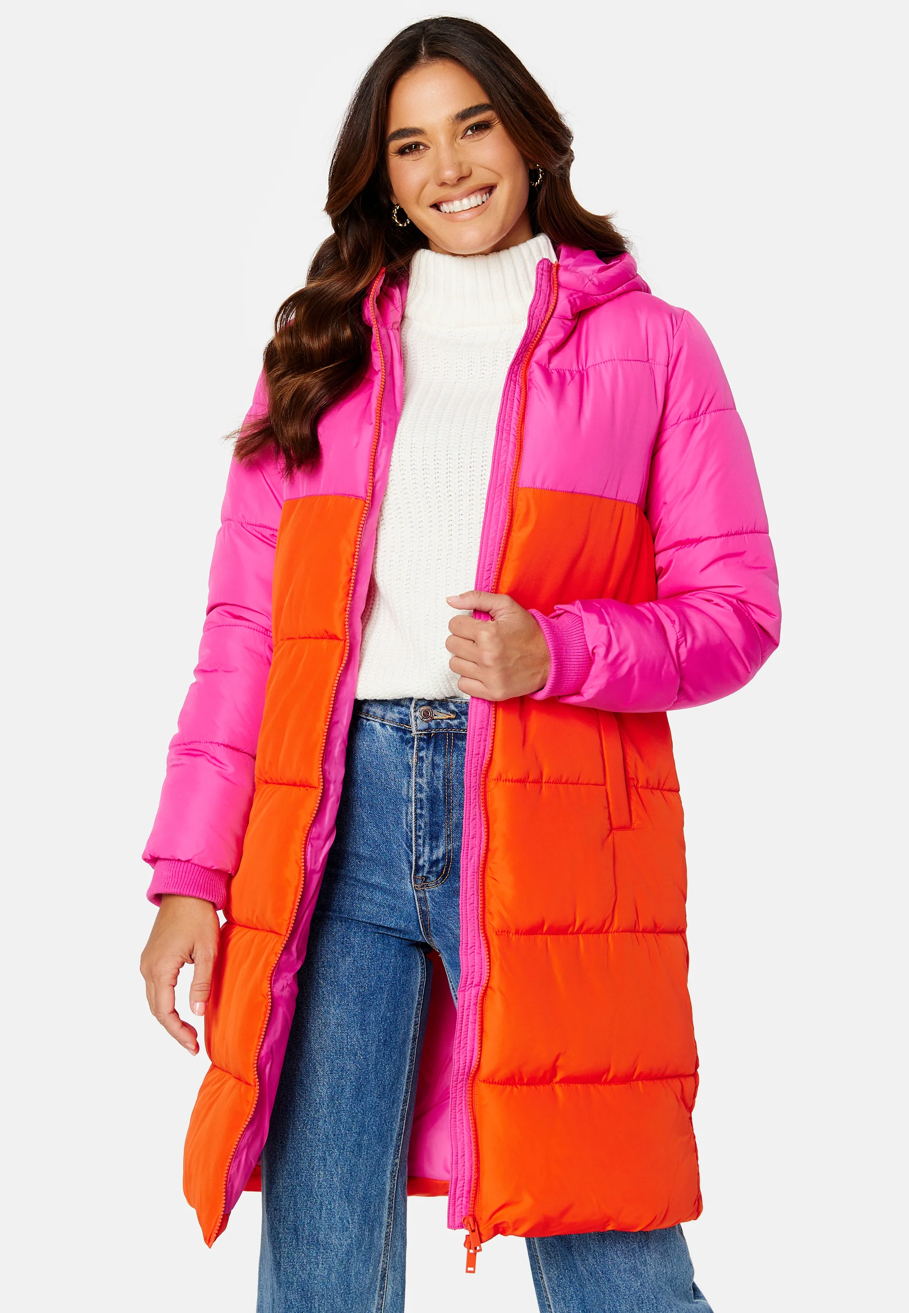 Bee Blocked Long Puffer - Image 4