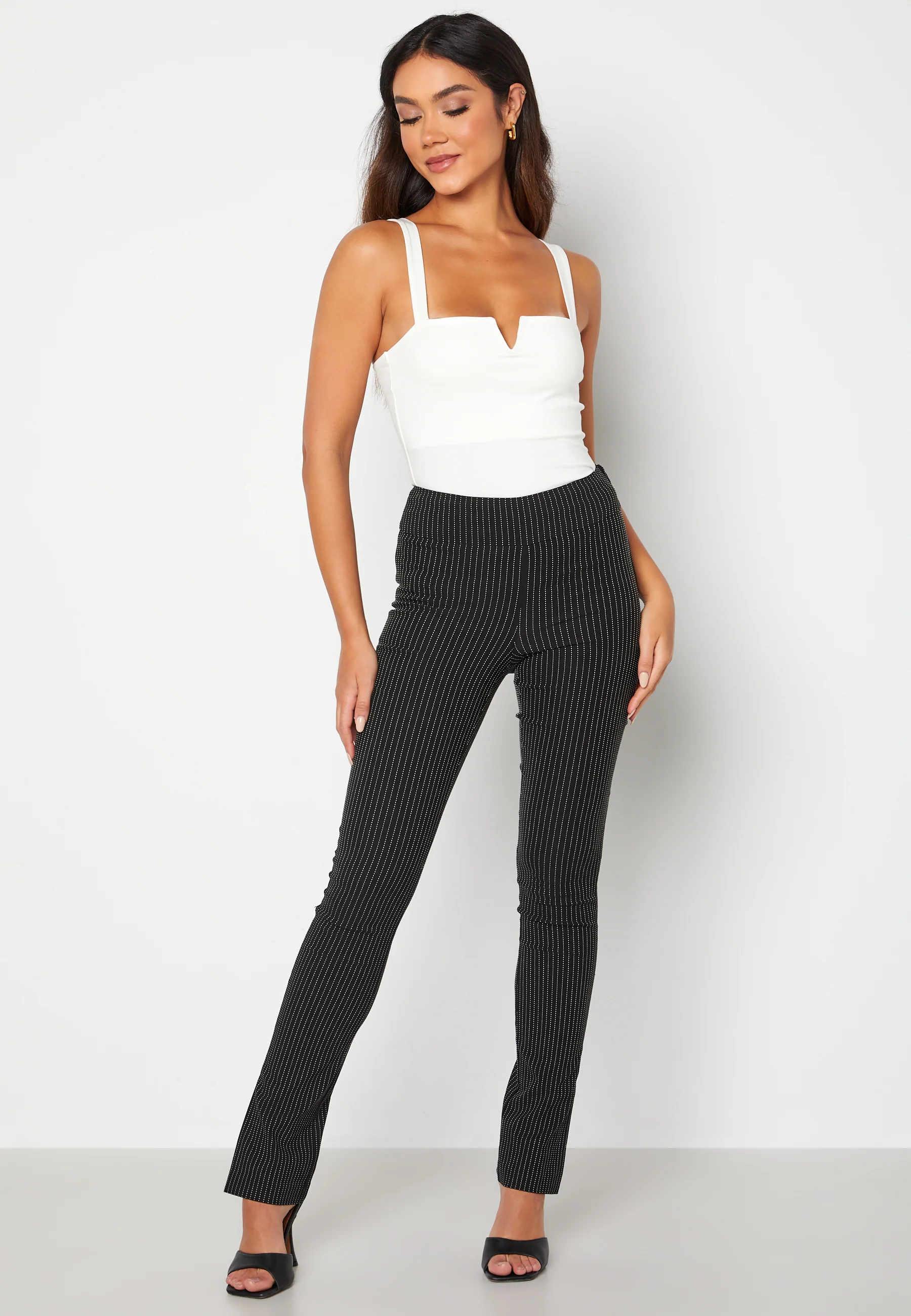 Bettina deep v-neck top - Image 2