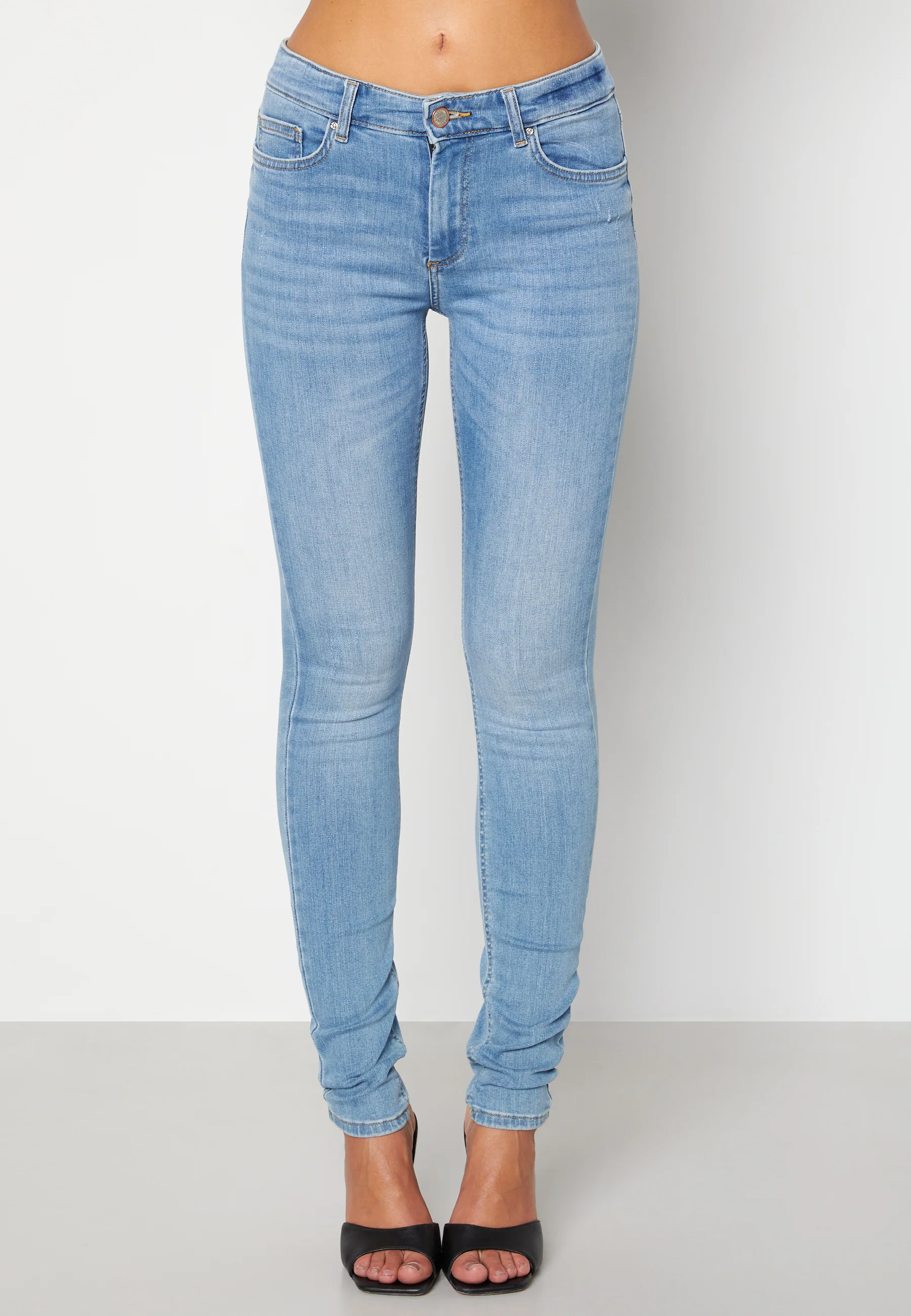 Blush Life Mid Jeans - Image 3