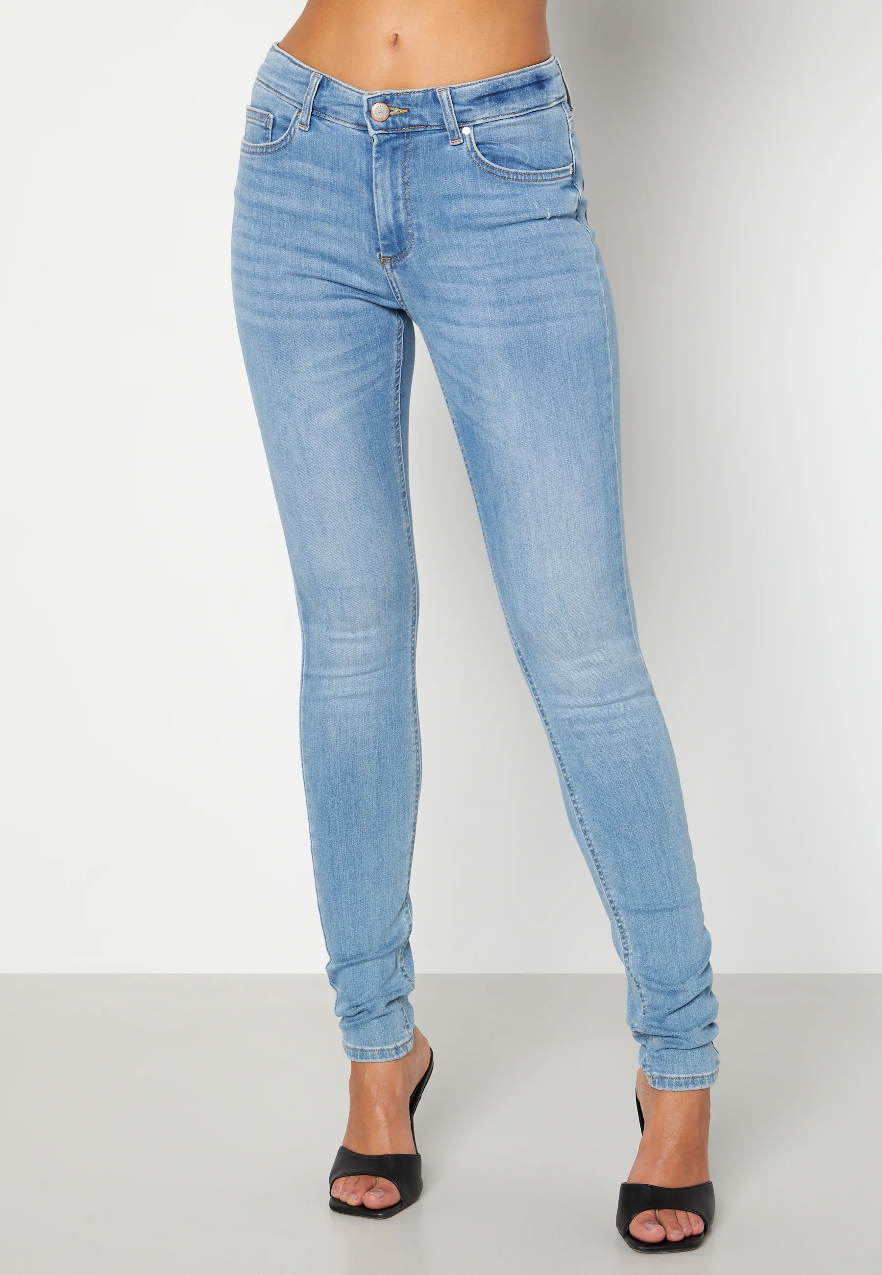 Blush Life Mid Jeans - Image 4