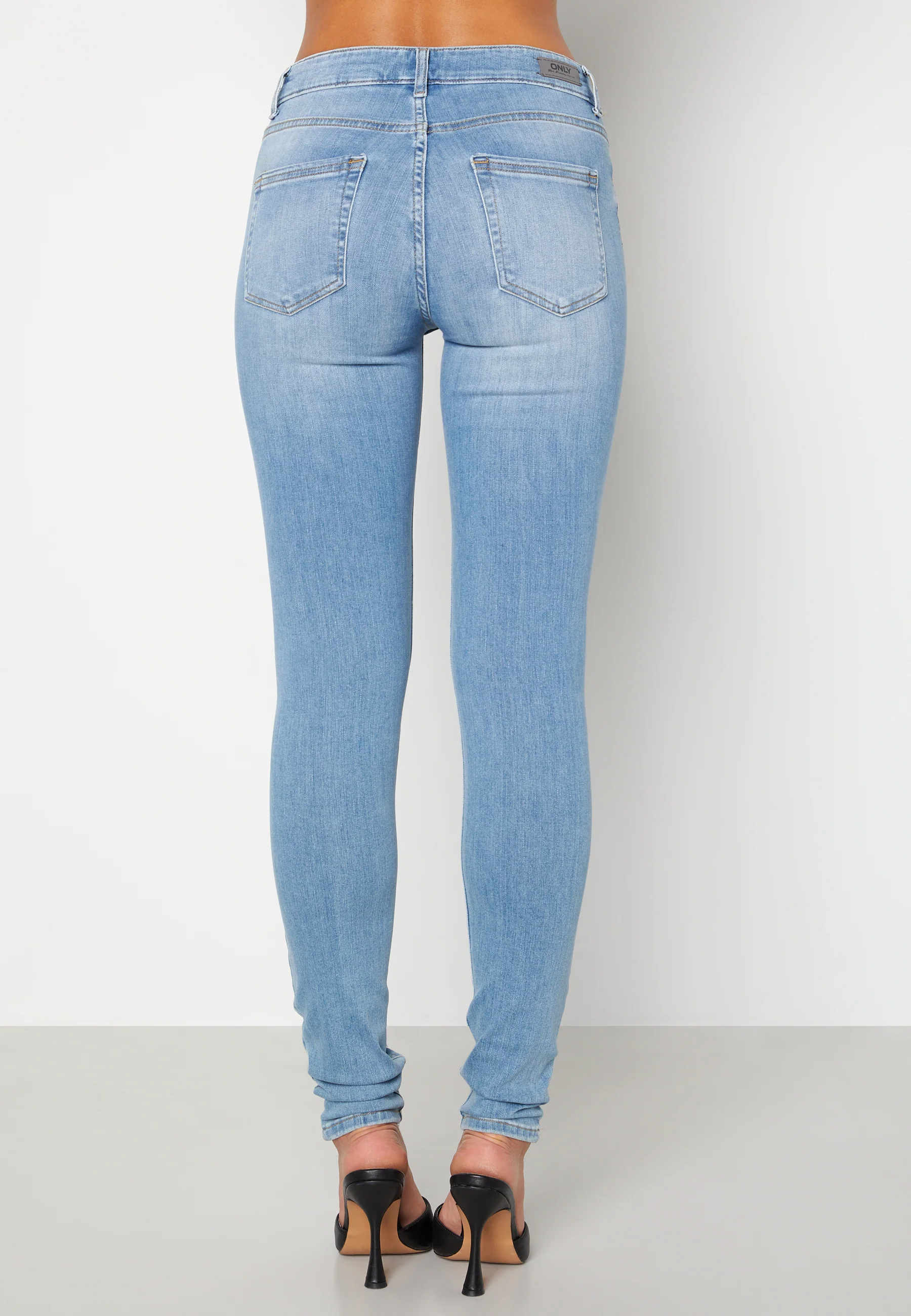 Blush Life Mid Jeans - Image 5