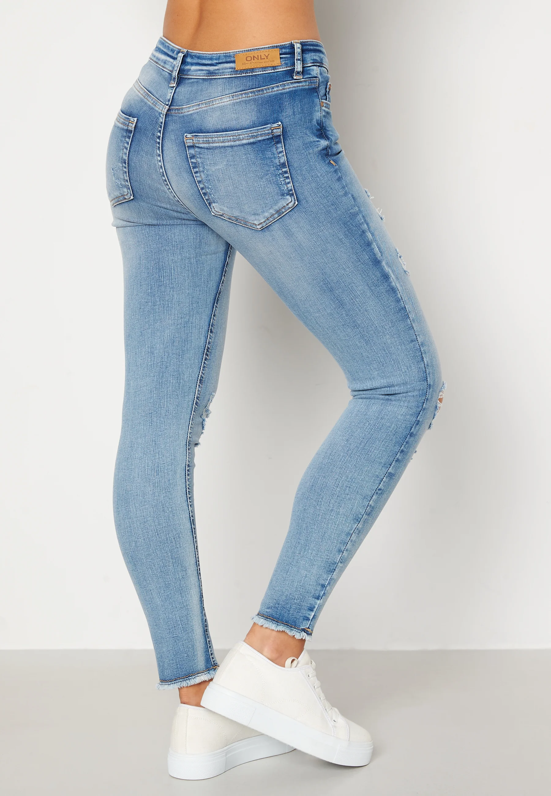 Blush Life Mid Jeans - Image 5