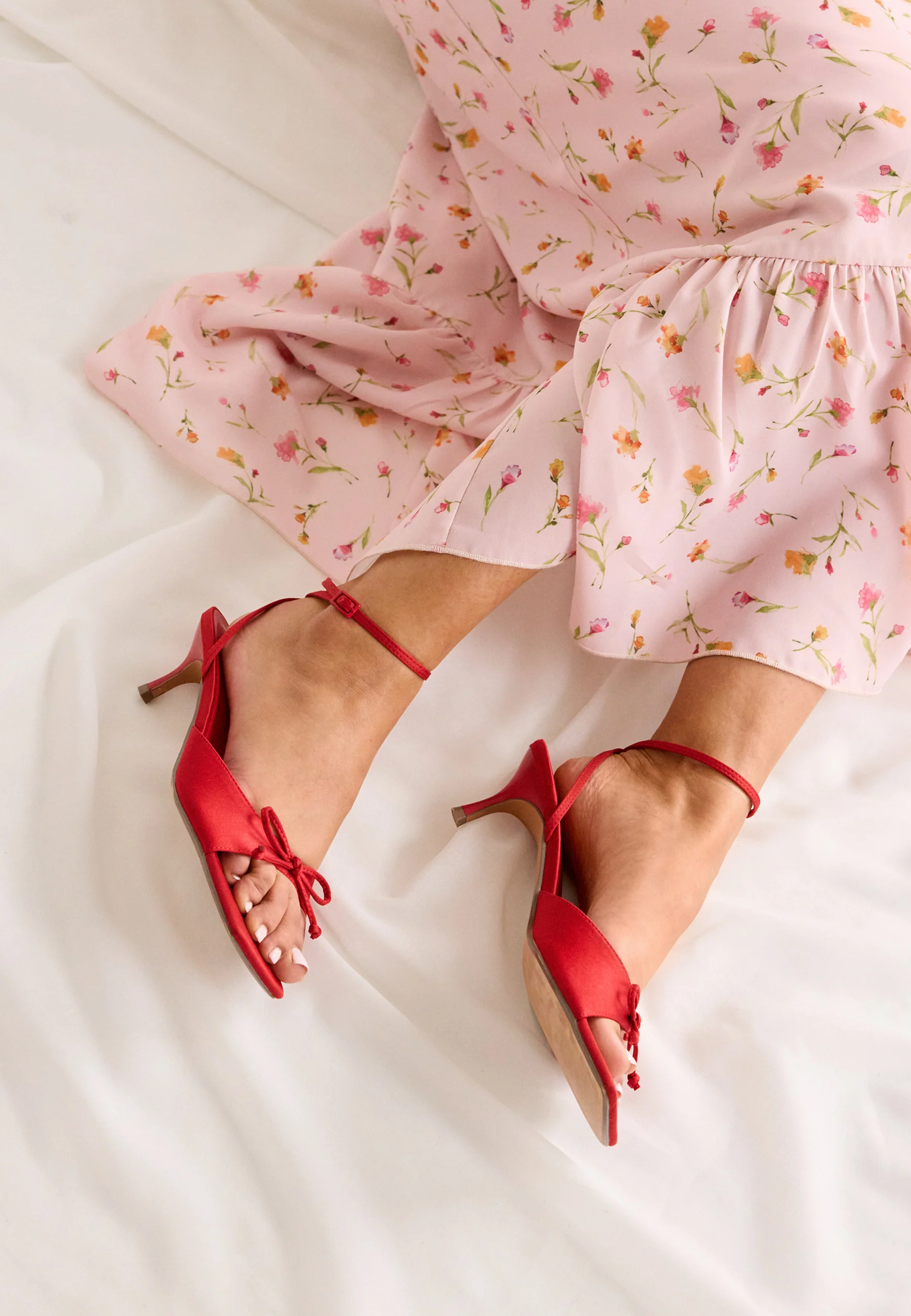 Bow Low heel Strap Sandal - Image 3