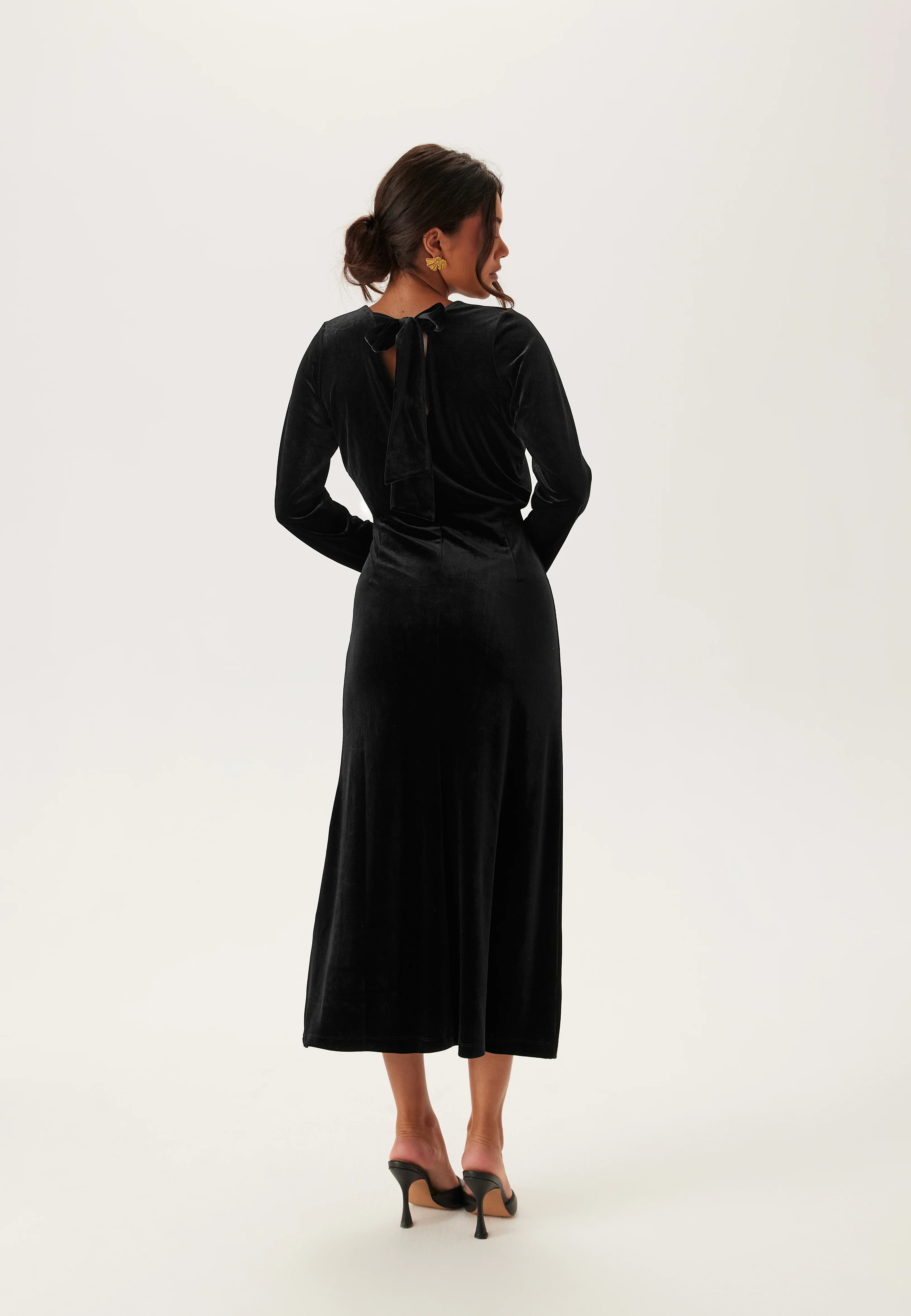 Bow Velvet Midi Dress - Image 3