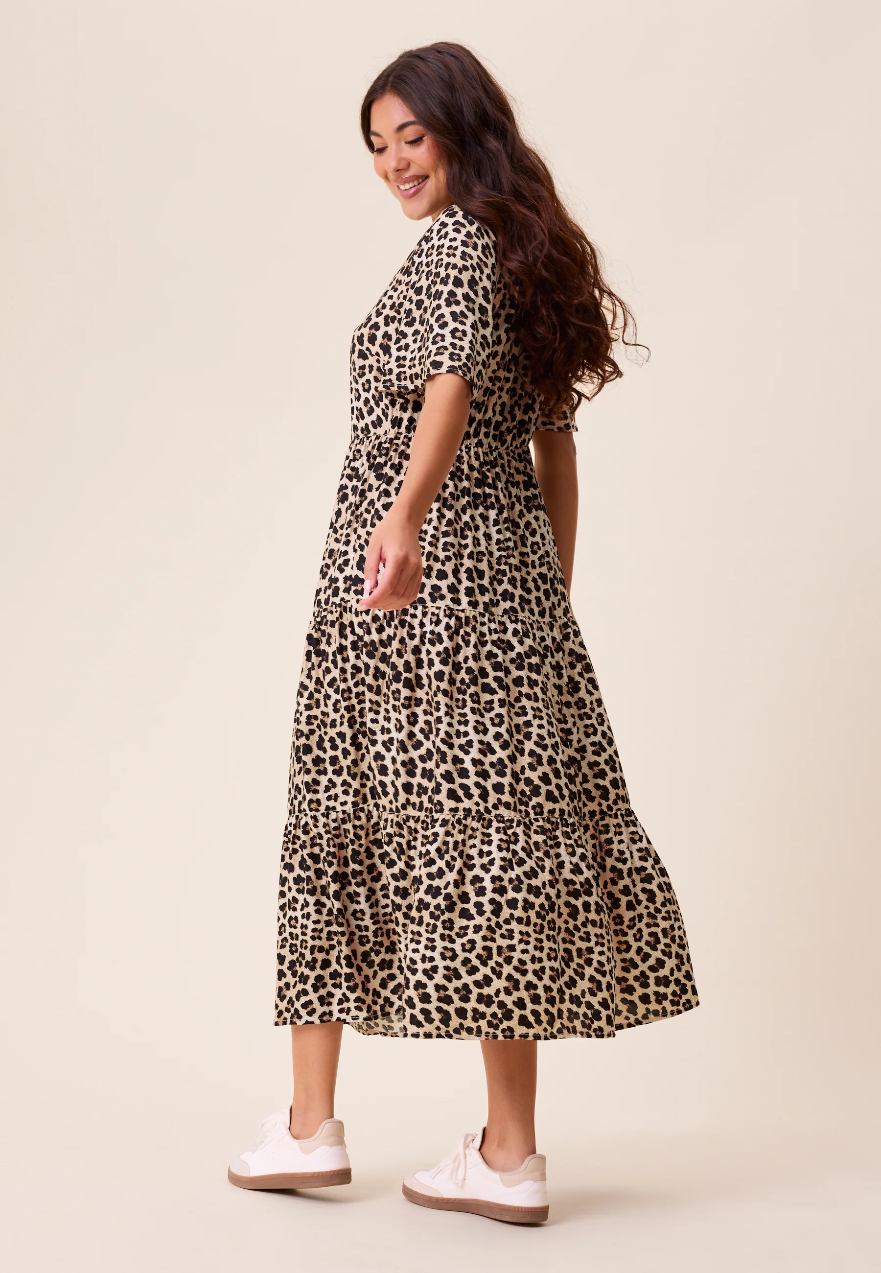 Butterfly Sleeve Viscose Midi Dress - Image 3