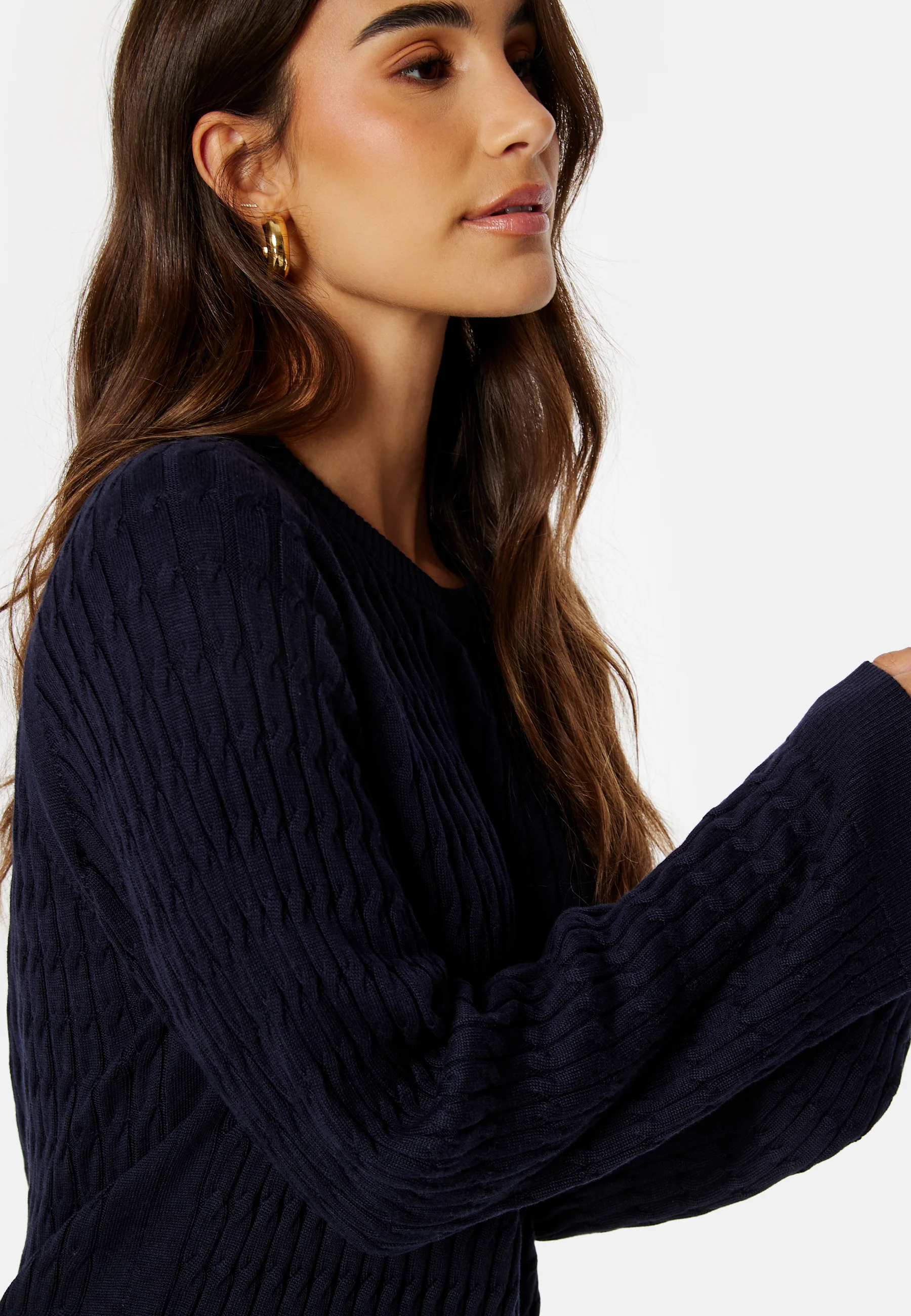 Cable Knit C-Neck - Image 4