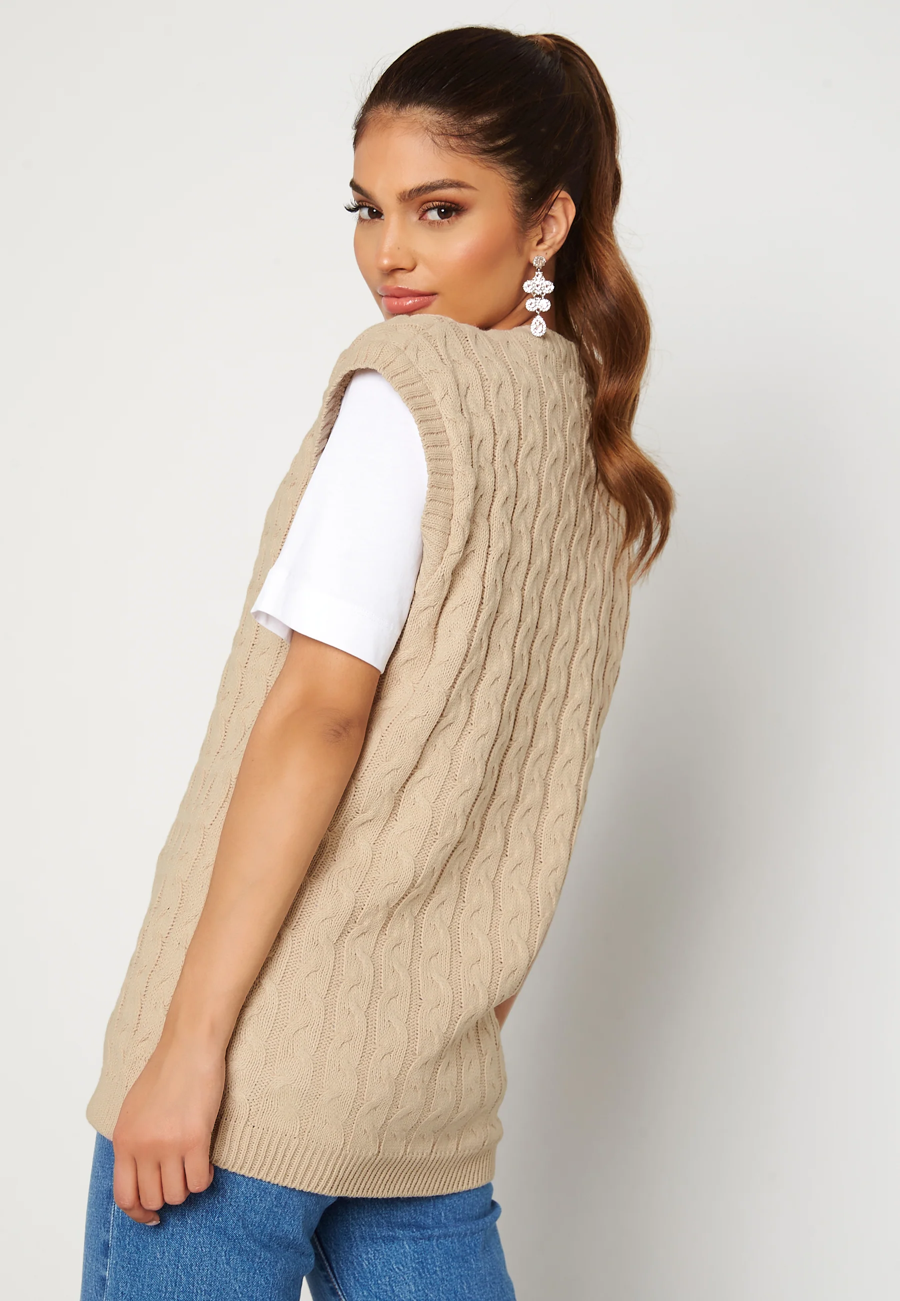 Cable Knit High Neck Tank Top - Image 3