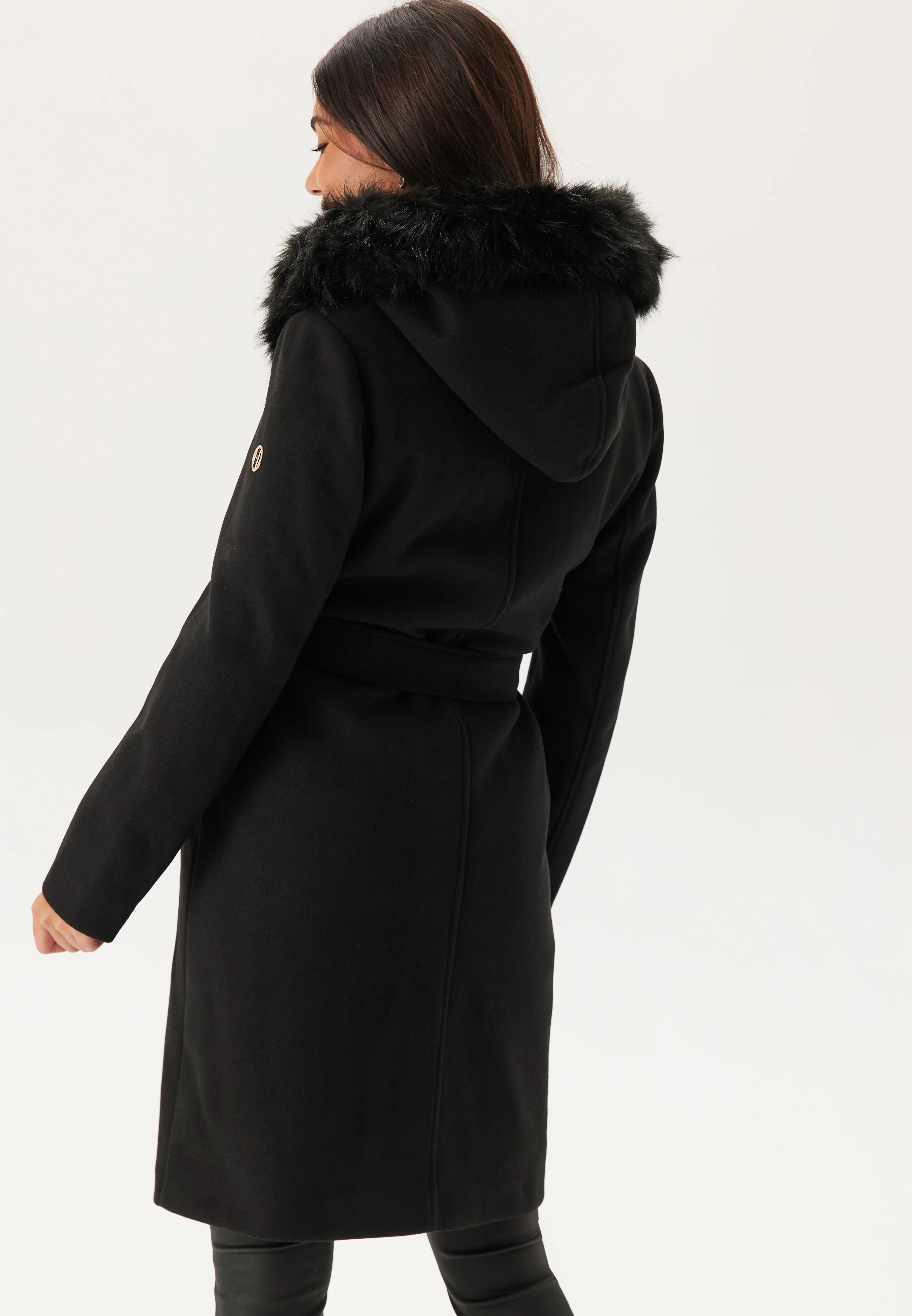 Camilla - Image 4