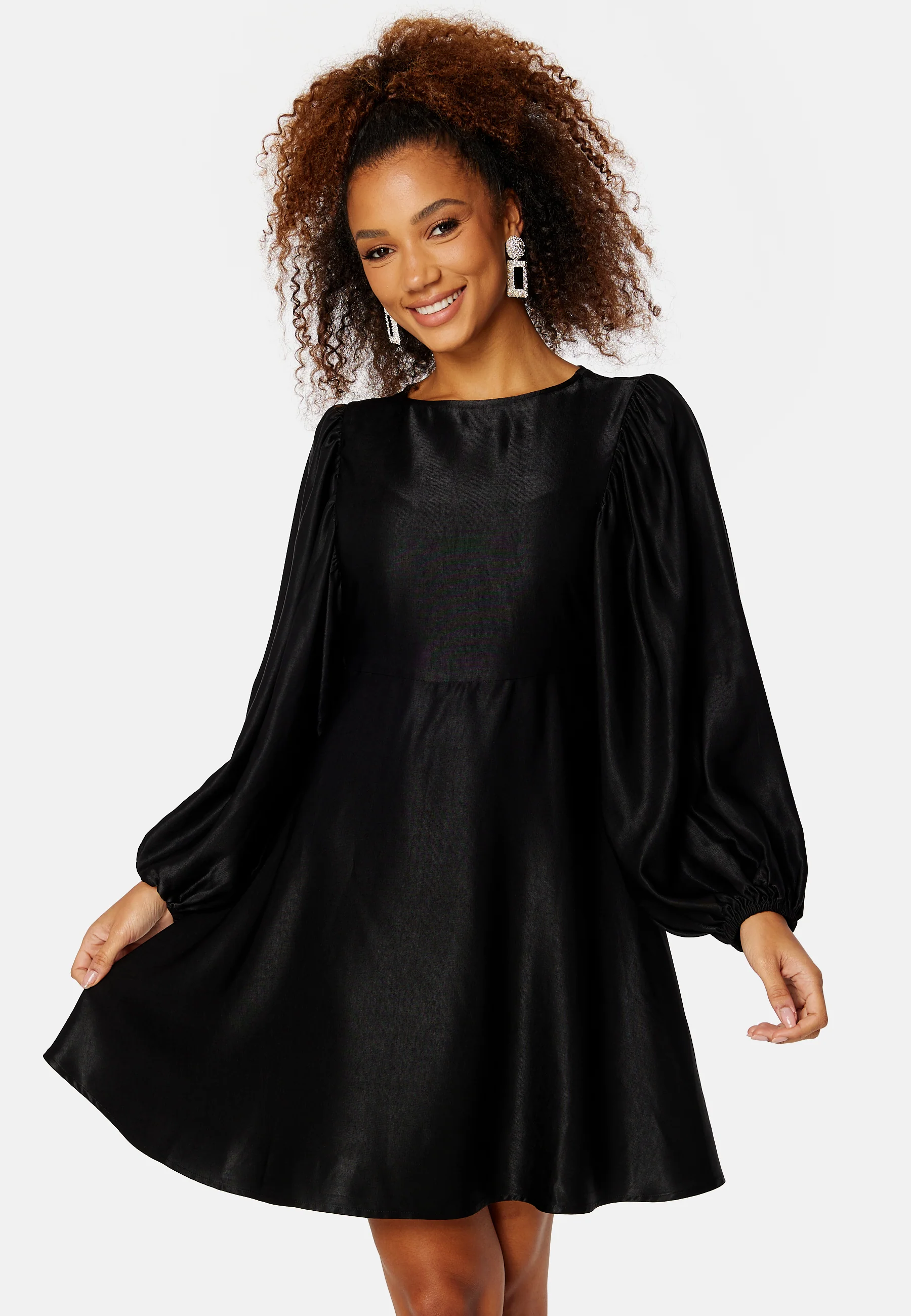 Charli Balloon Sleeve Dress - Image 5
