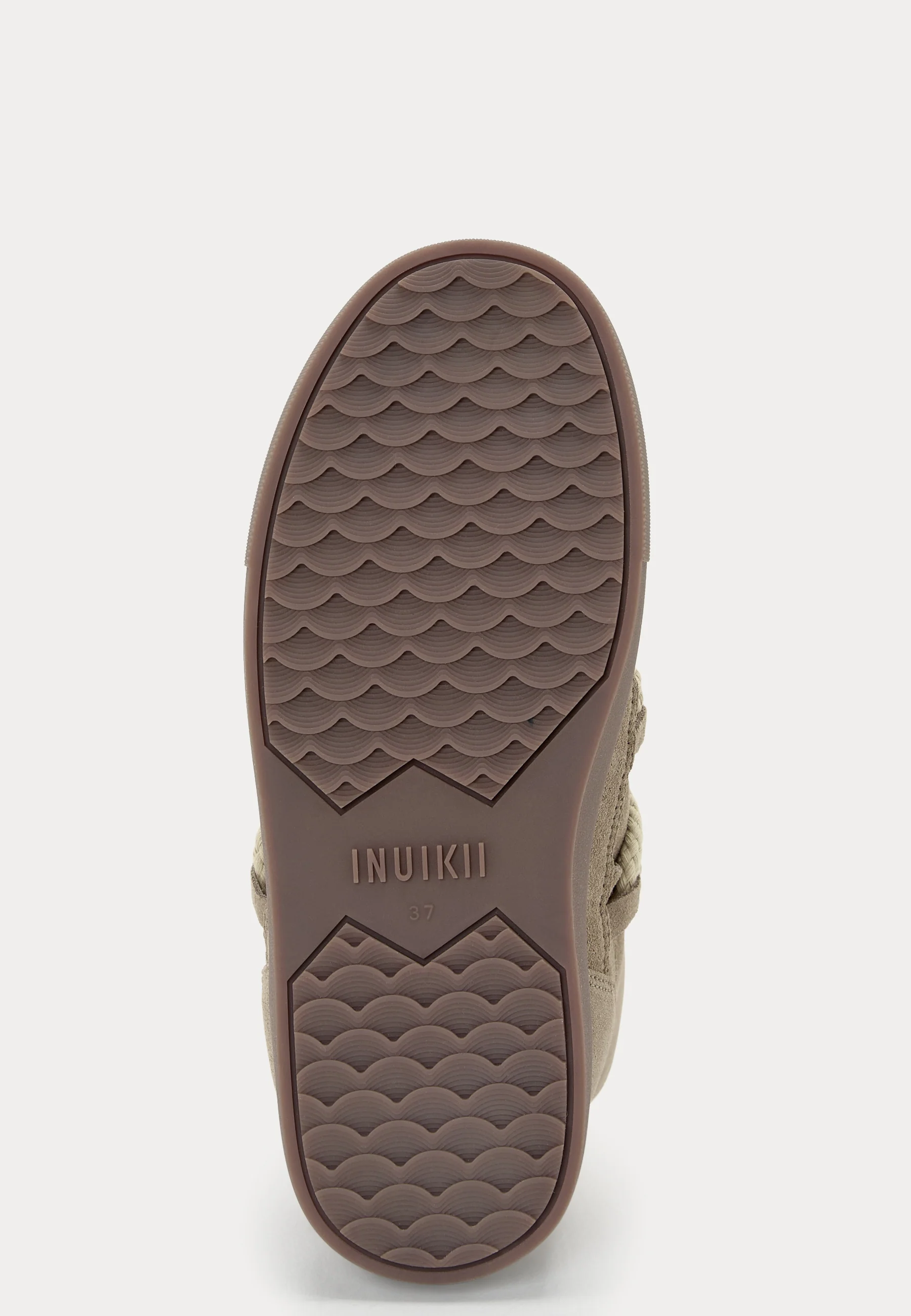 Classic Low Sneaker - Image 5