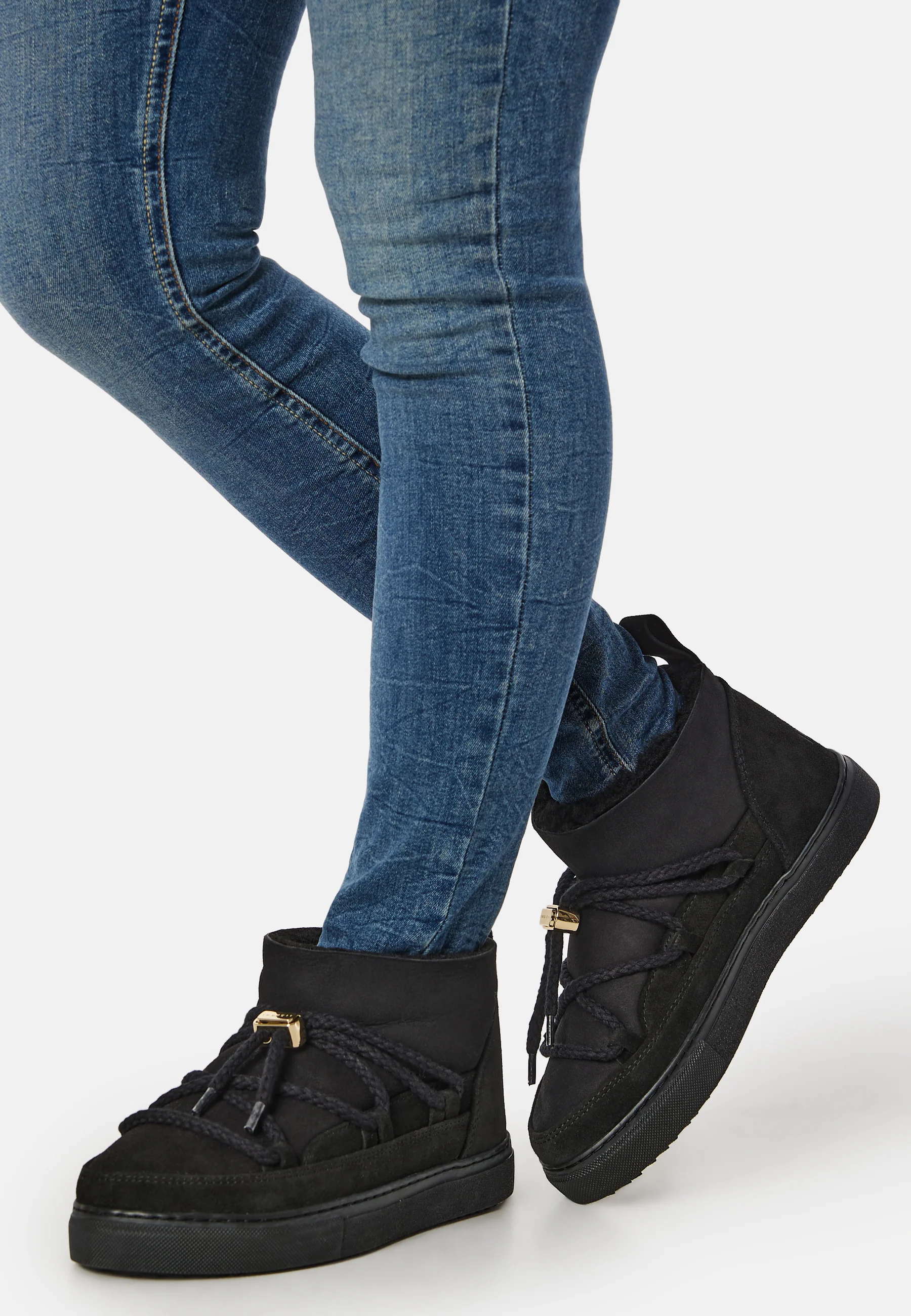 Classic Low Sneaker