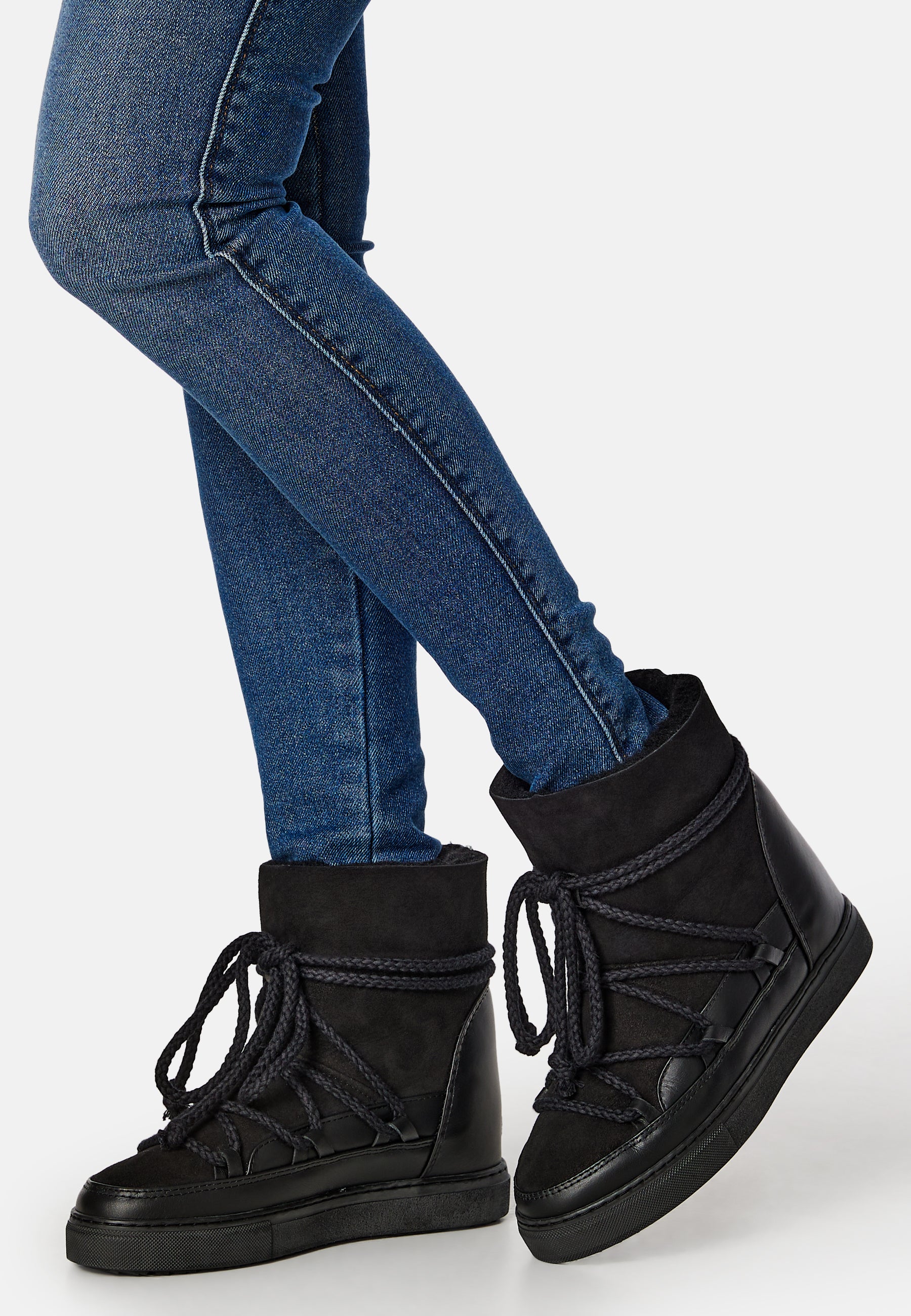 Classic Wedge
