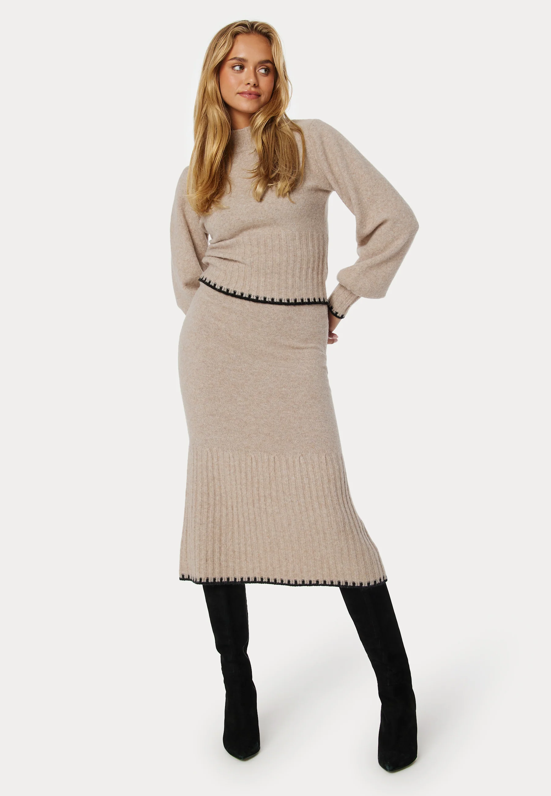 Contrast Edge Knitted Skirt - Image 5