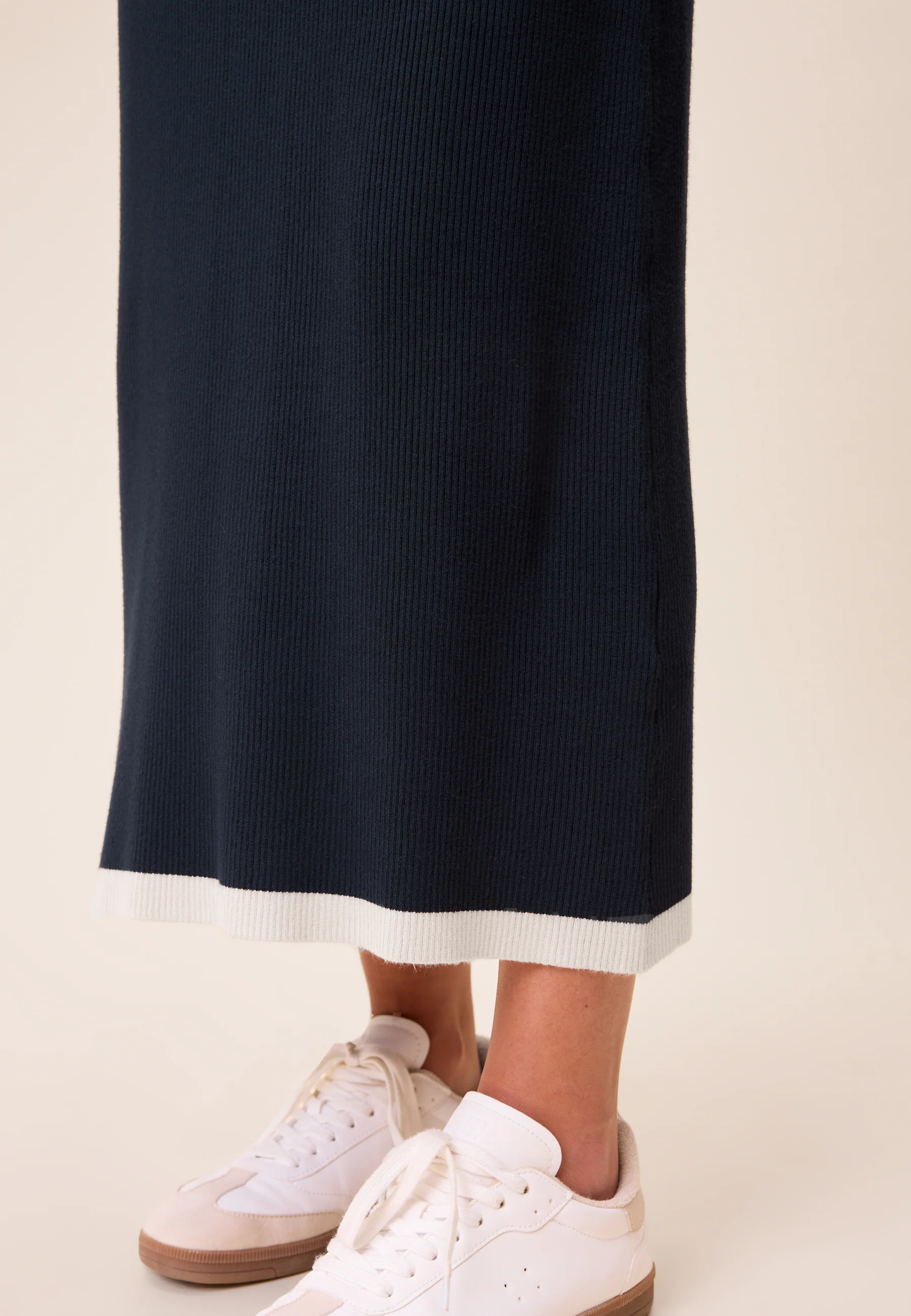 Contrast Knitted Midi Skirt - Image 5