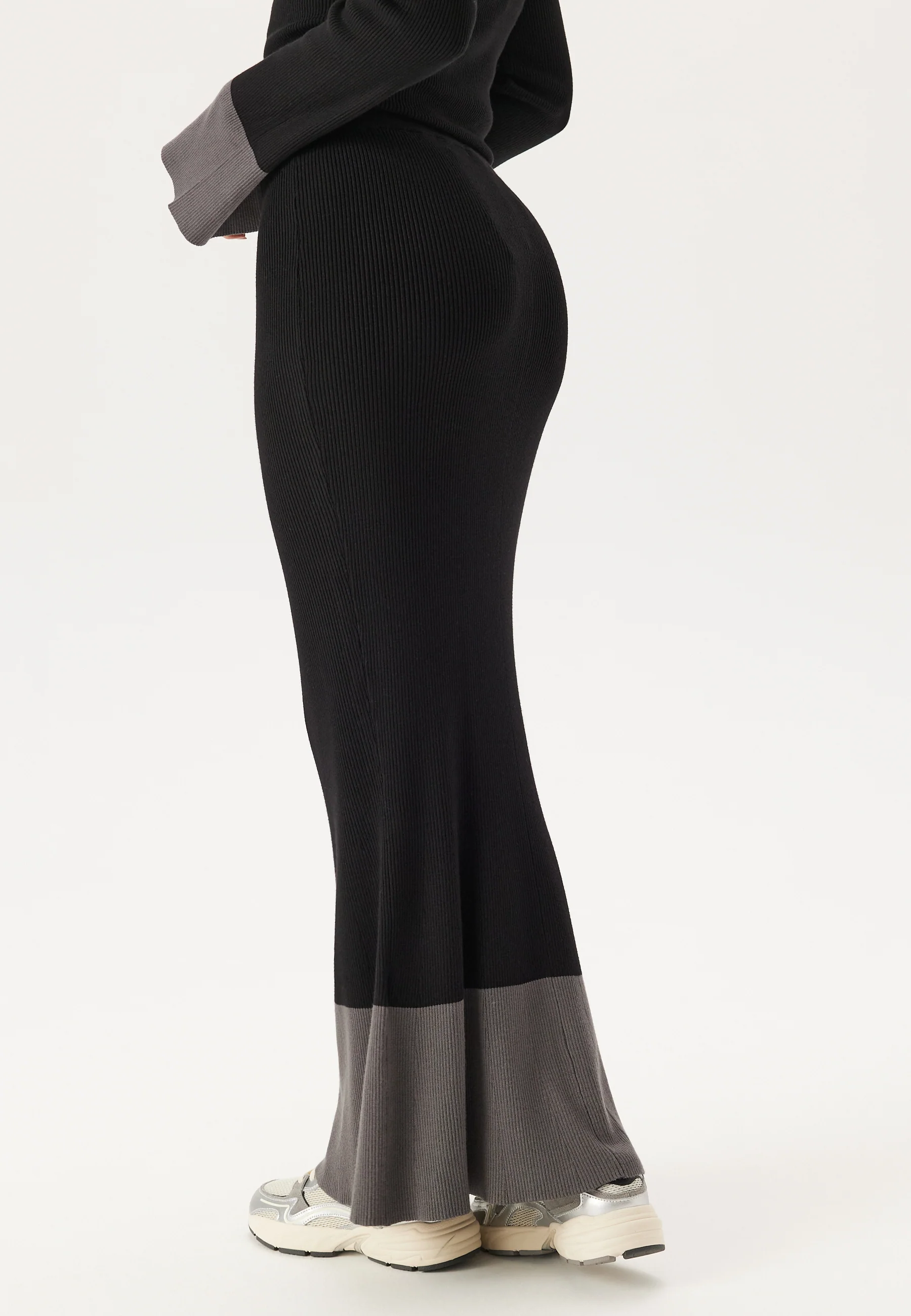 Contrast Rib Knitted Skirt - Image 2