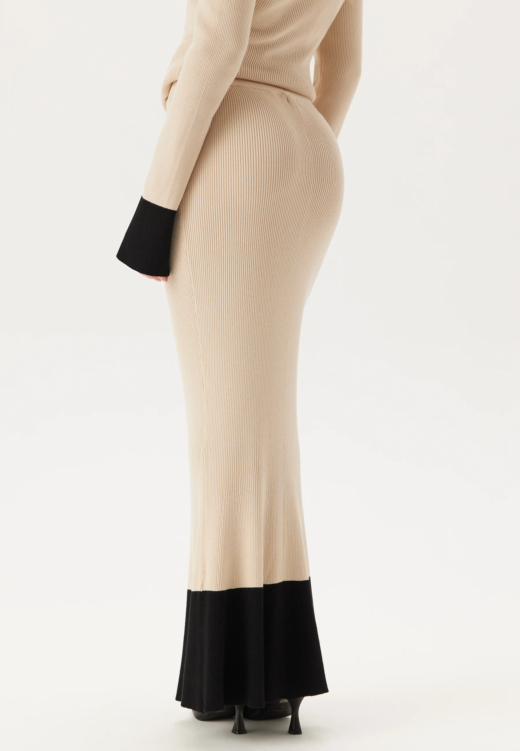 Contrast Rib Knitted Skirt - Image 2