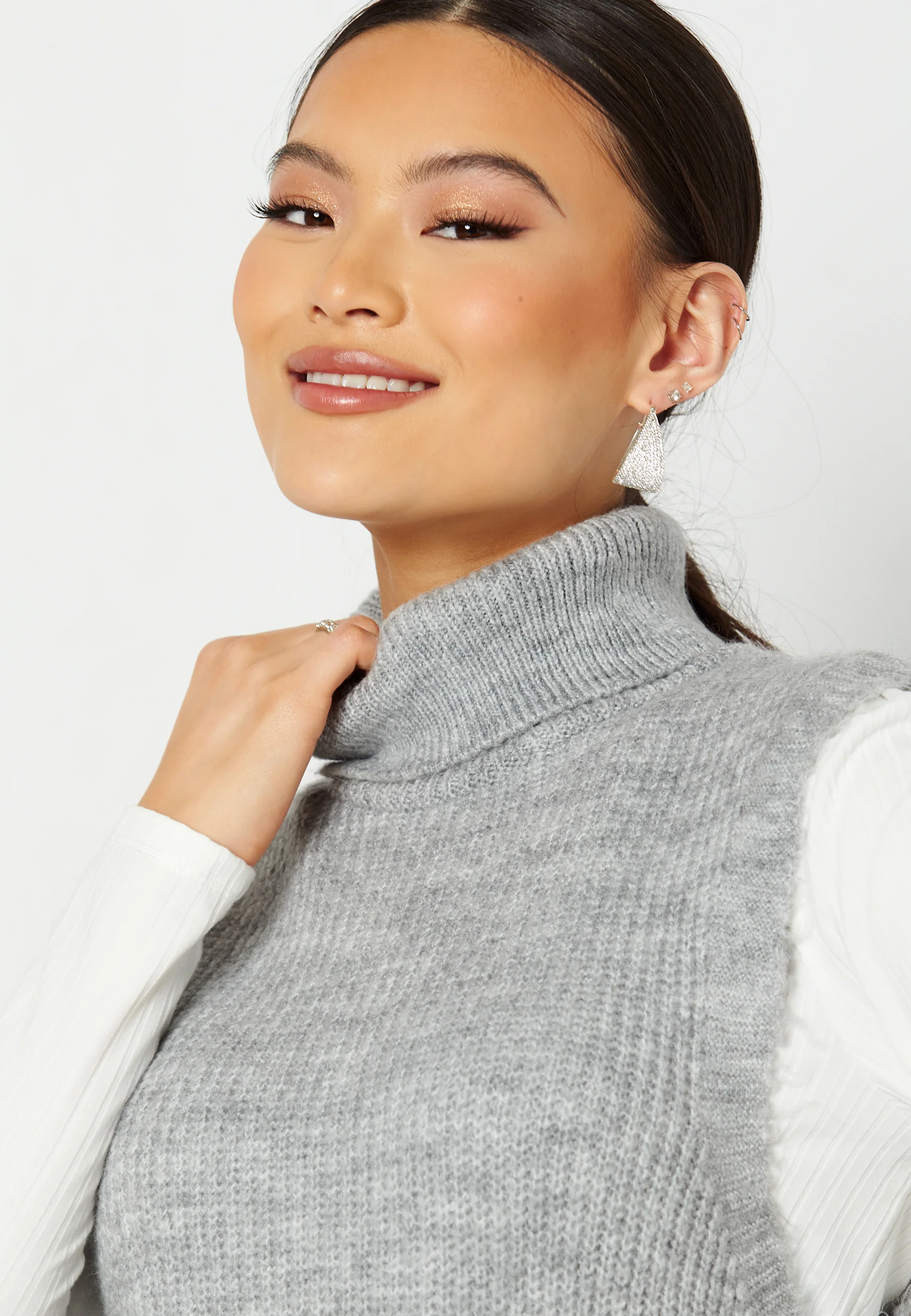 Cora Long Rollneck Vest - Image 4