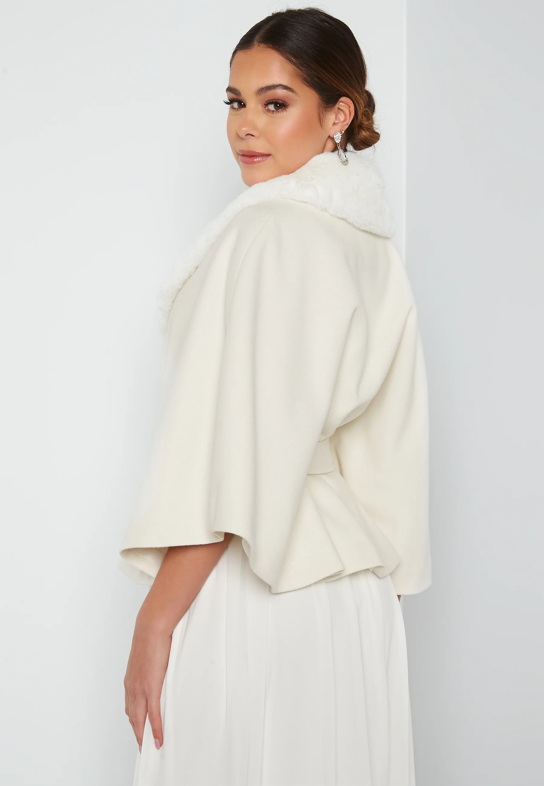 Cornelia Wedding Cape - Image 2