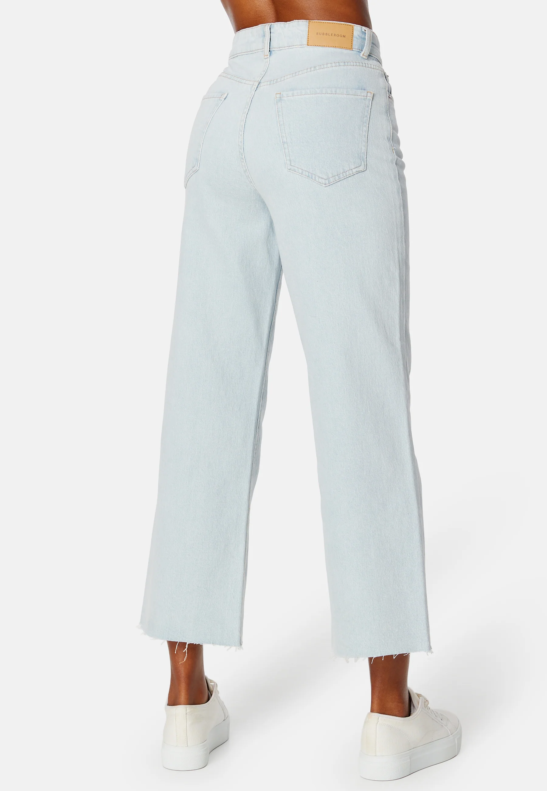 Cropped Wide Jeans - Image 4