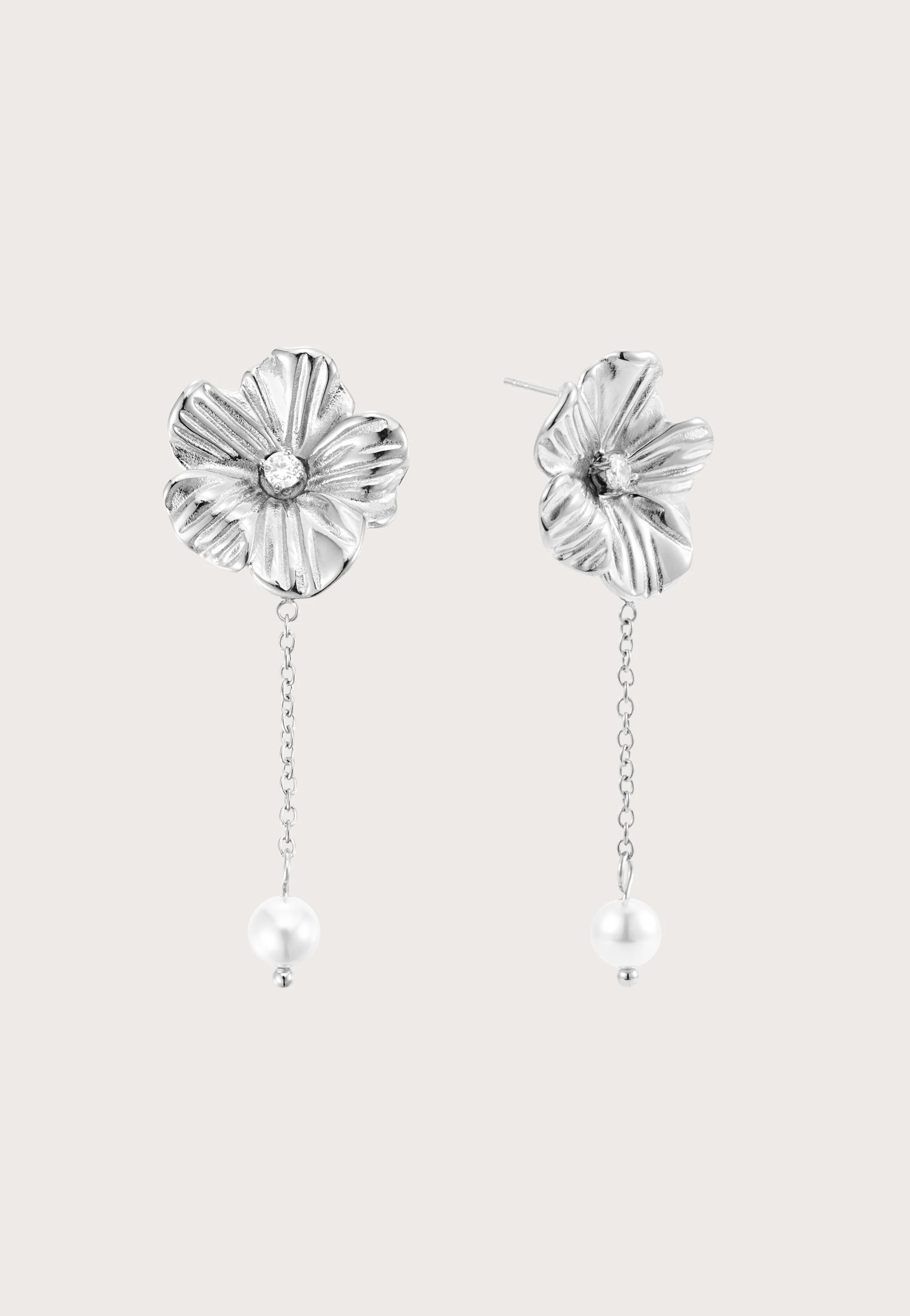 Daisy Pendant Earring - Image 3