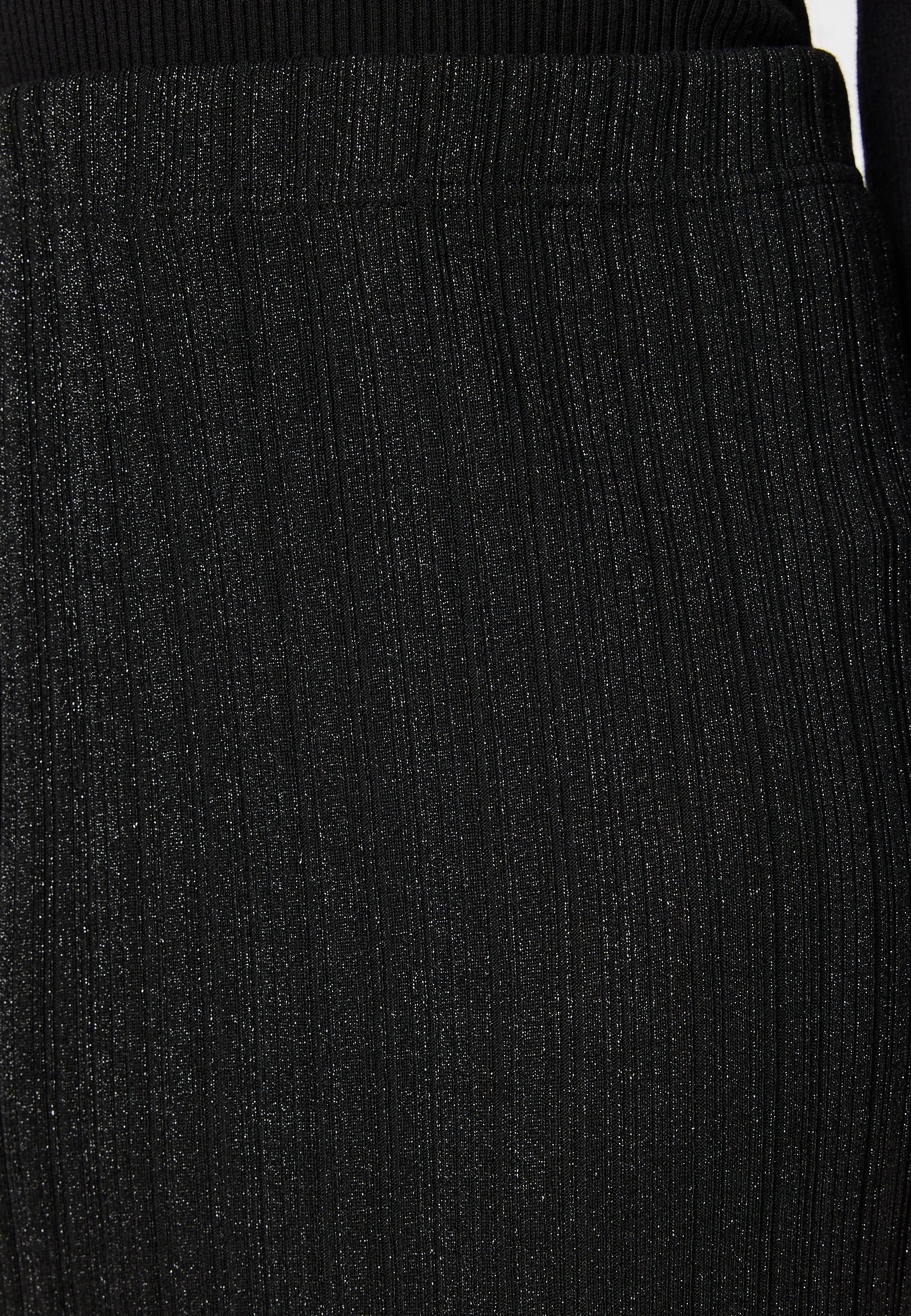 Dalilah HW Skirt - Image 4