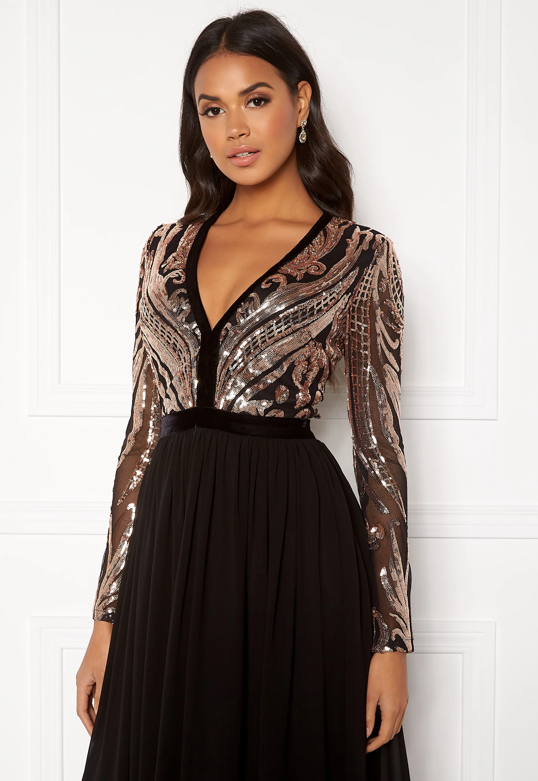 Deep V Sequin Maxi Dress - Image 4