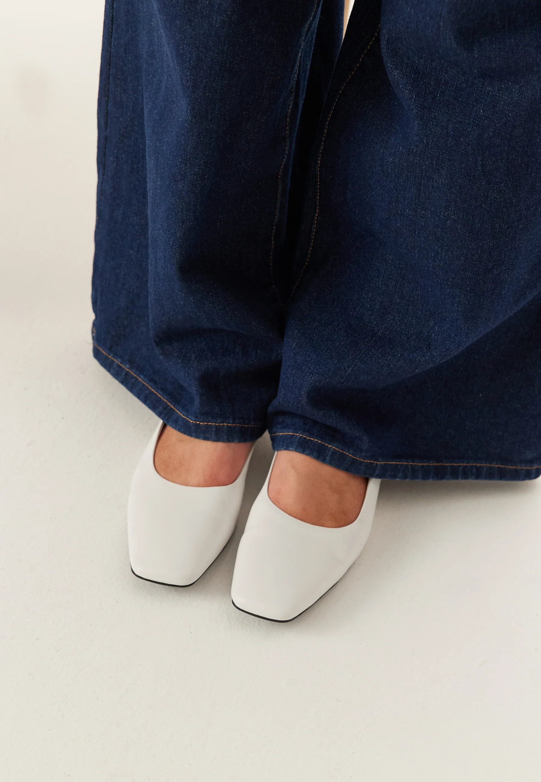 Delia Slingback - Image 2