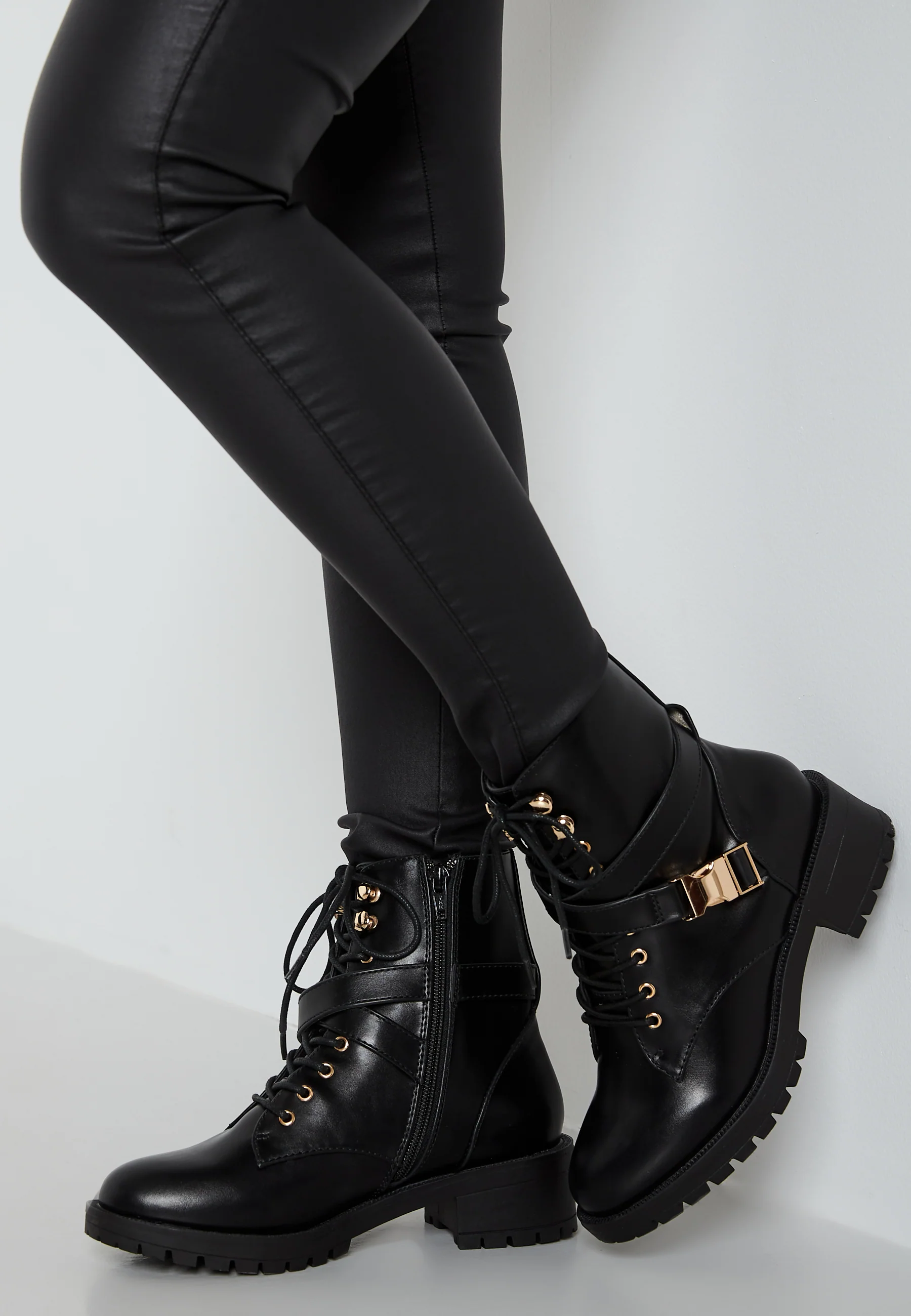 Delyn Buckle Boot