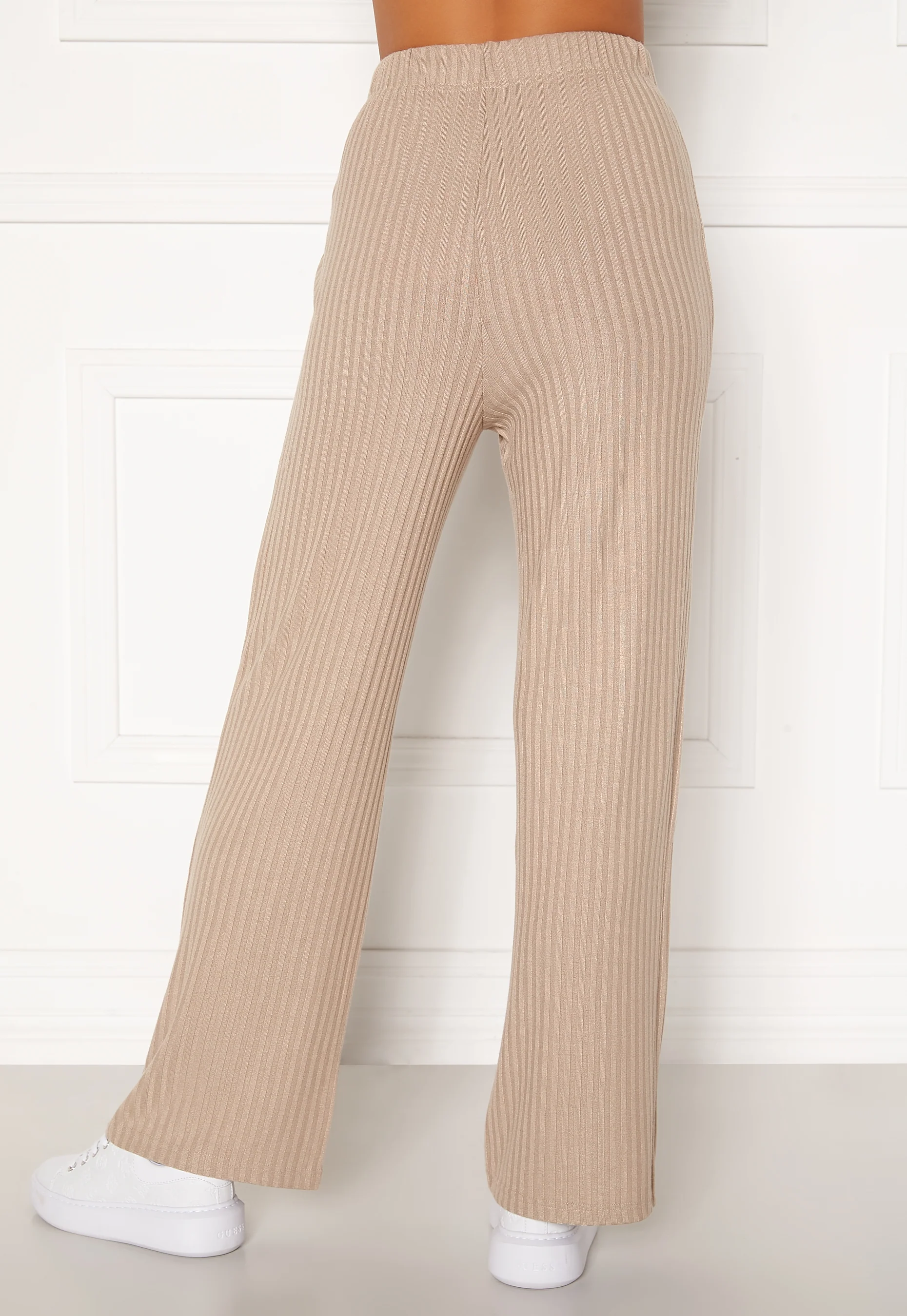 Dina Pant - Image 3