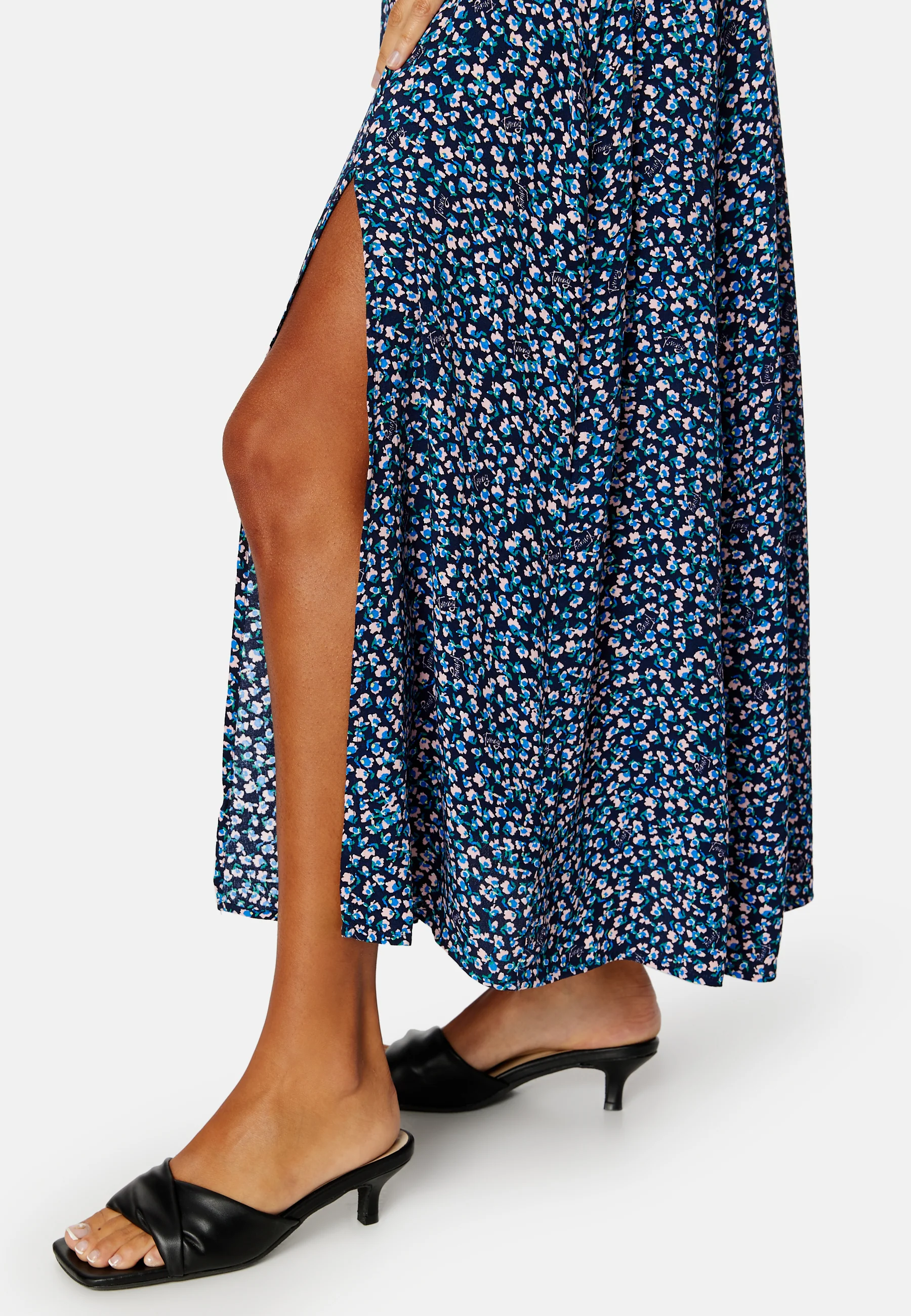 Ditsy Floral Maxi Dress - Image 5
