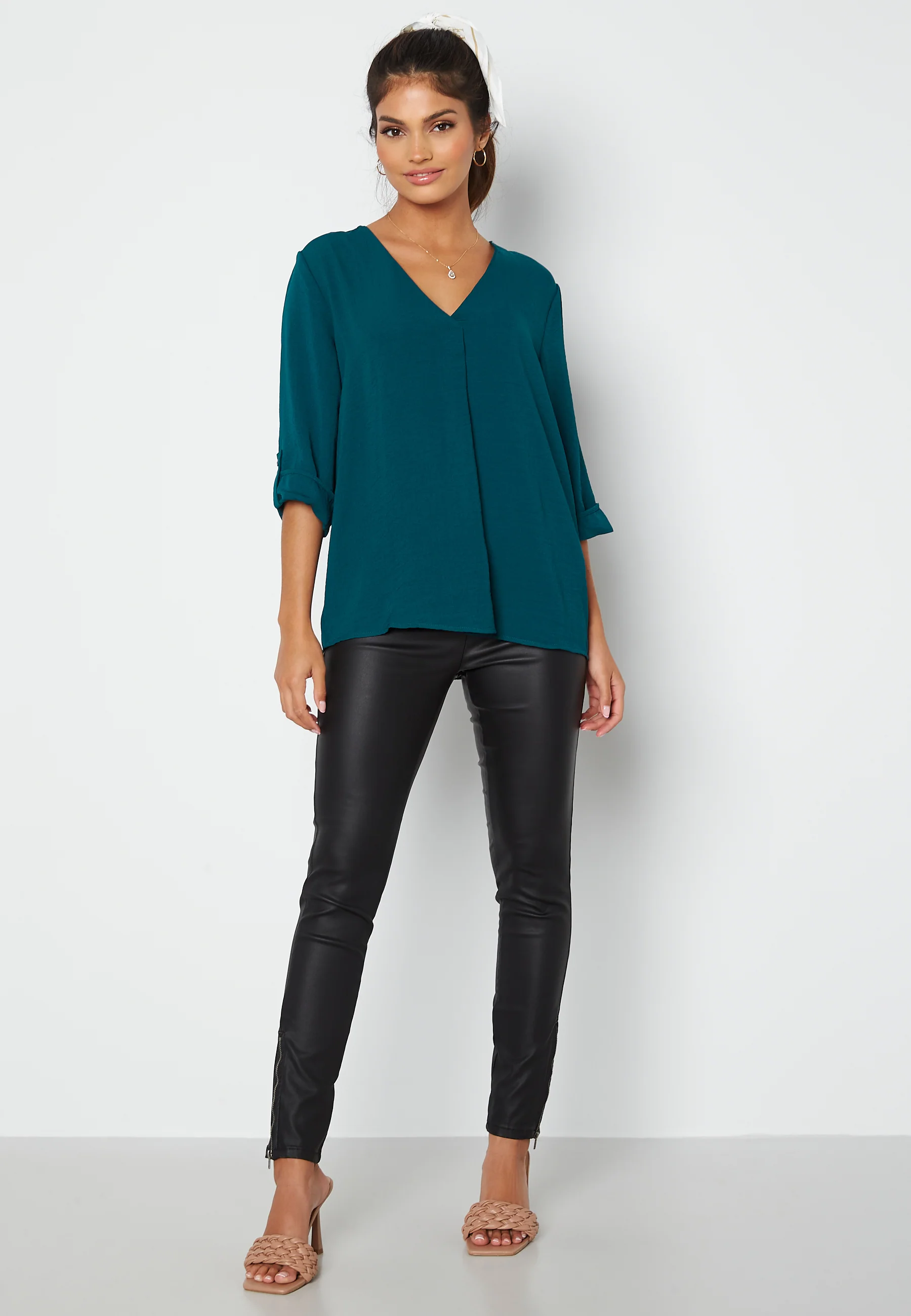 Divya 3/4 Top - Image 2
