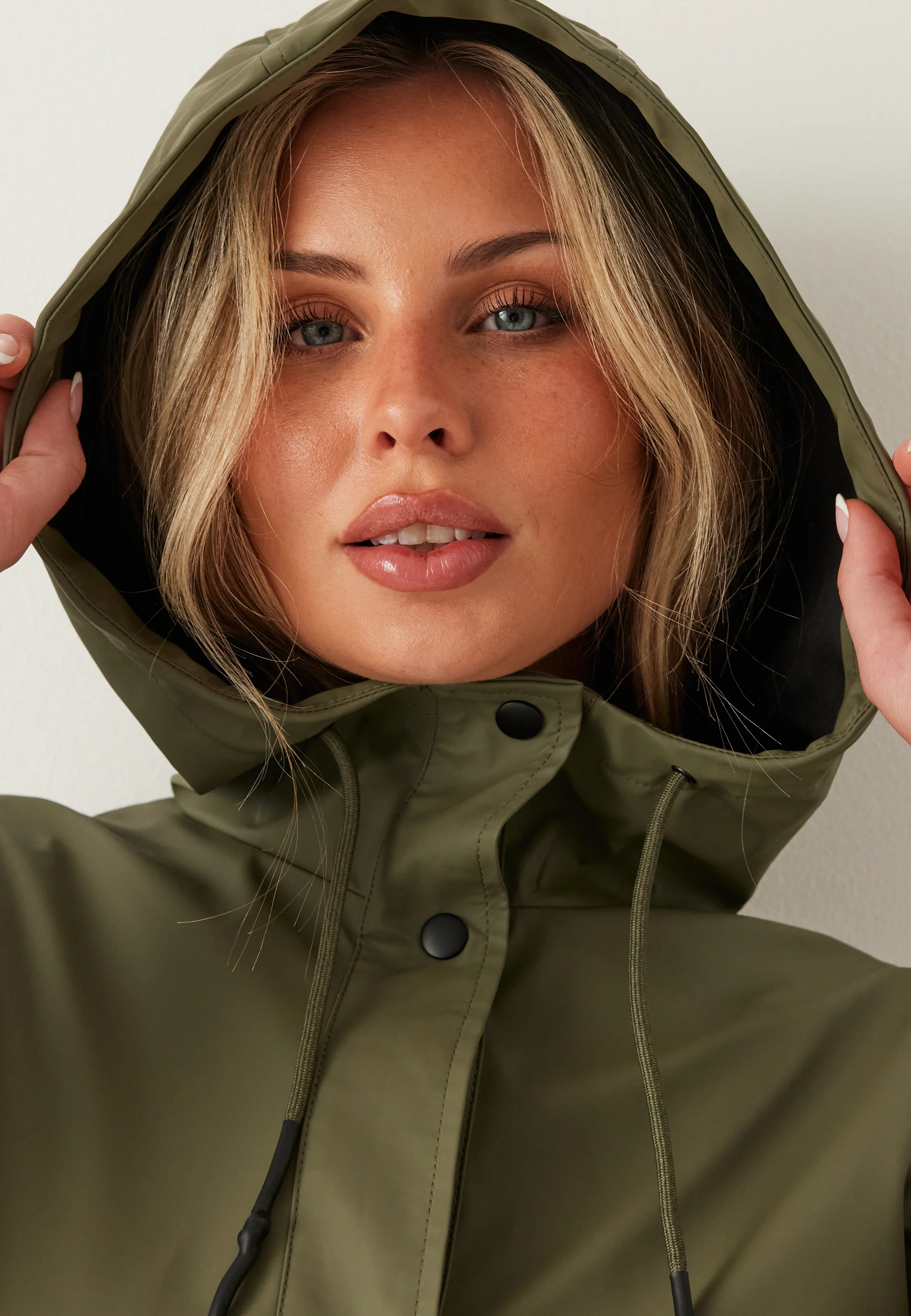 Elisa Raincoat - Image 6