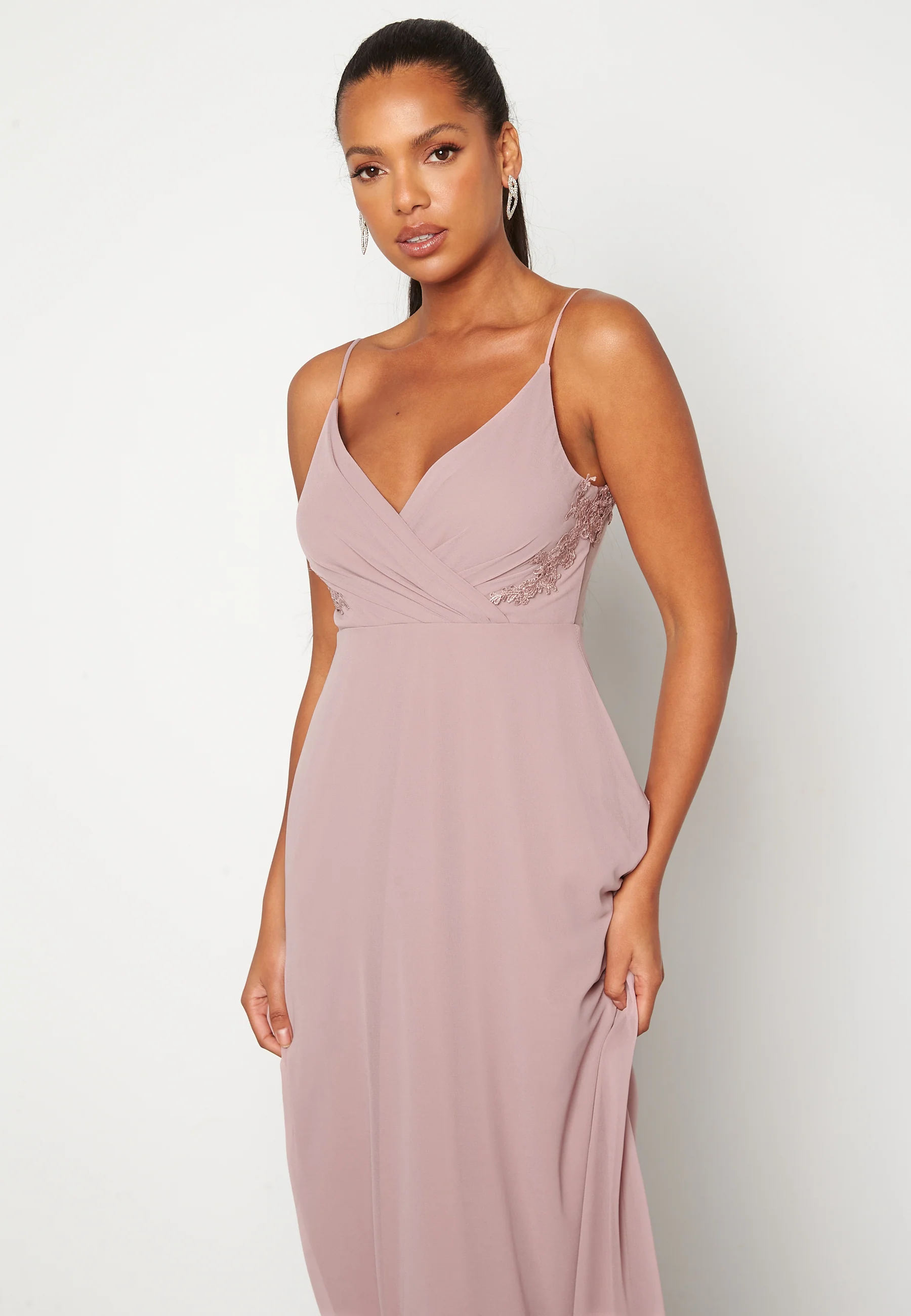 Elle Lace Gown - Image 3